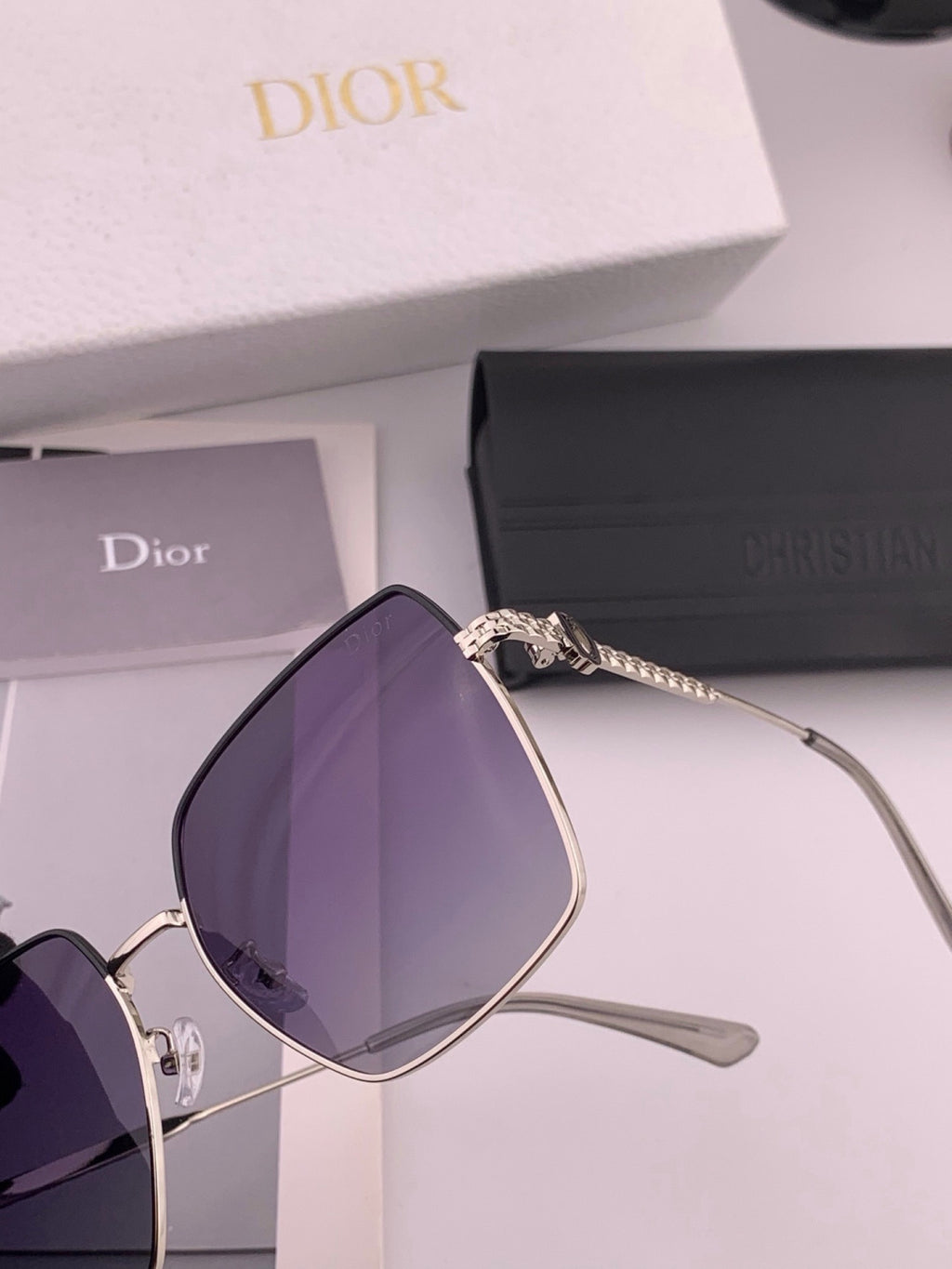Dior D6310 Polarized Square Red Lens Sunglasses for Men & Women - detail image 4