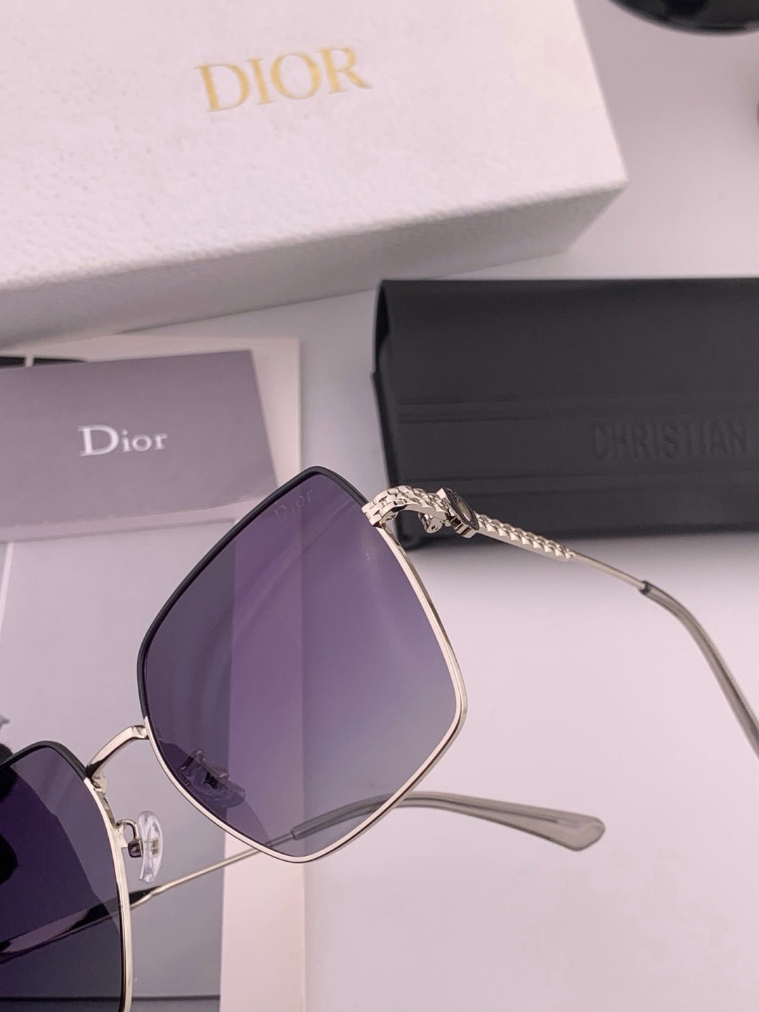 Dior D6310 Polarized Square Red Lens Sunglasses for Men & Women - detail image 4