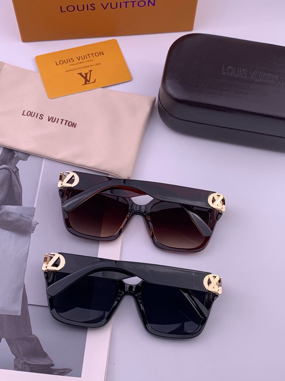 Louis Vuitton L95801 Square Gold Lens Sunglasses for Women - detail image 6