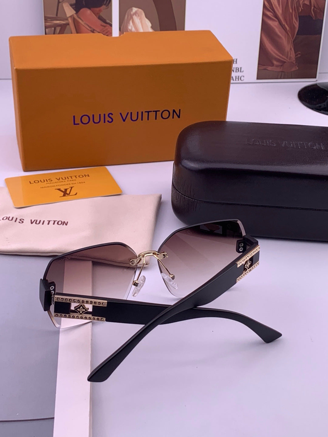 Louis Vuitton L9261 Square Black Lens Sunglasses for Men & Women - detail image 6