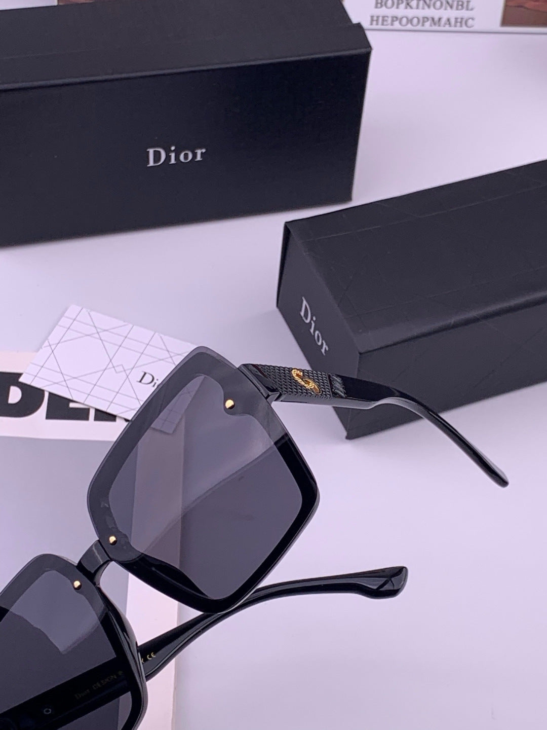 Dior CD27702 Polarized Fashion Gold Lens Sunglasses for Men & Women - detail image 3