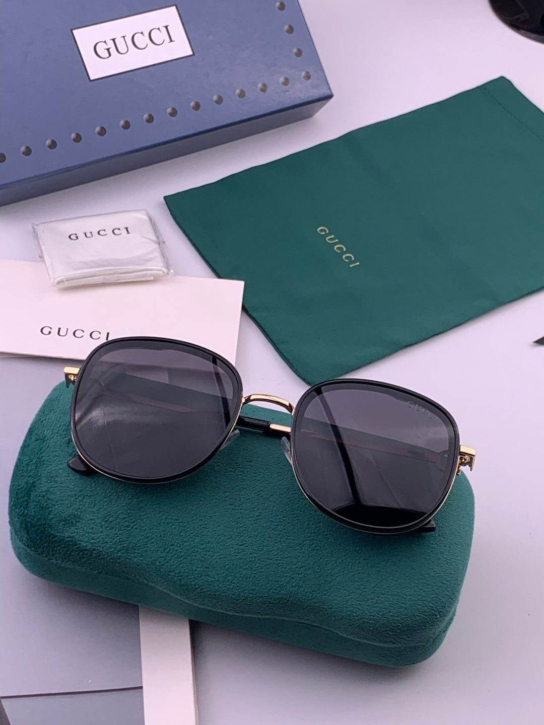 Gucci G9680 Polarized Fashion Black Lens Sunglasses for Men & Women - detail image 6