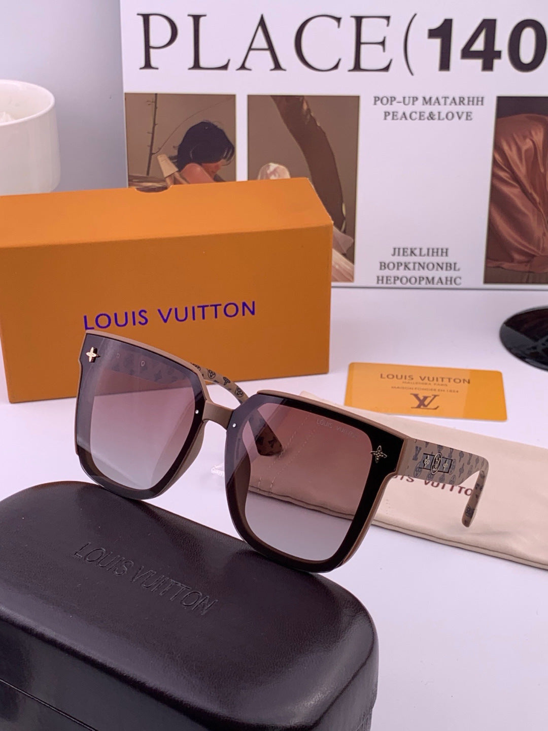 Louis Vuitton L1132 Square Gold Lens Sunglasses for Women - 486191 - detail image 3