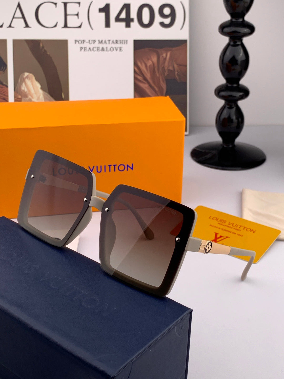 Louis Vuitton L2711 Polarized Square Red Lens Sunglasses for Men & Women - detail image 4