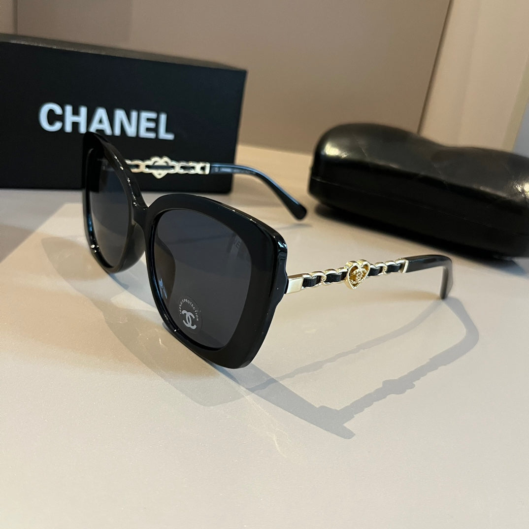 Chanel Oversized Black Lens Sunglasses for Men & Women - 415342 - detail image 3