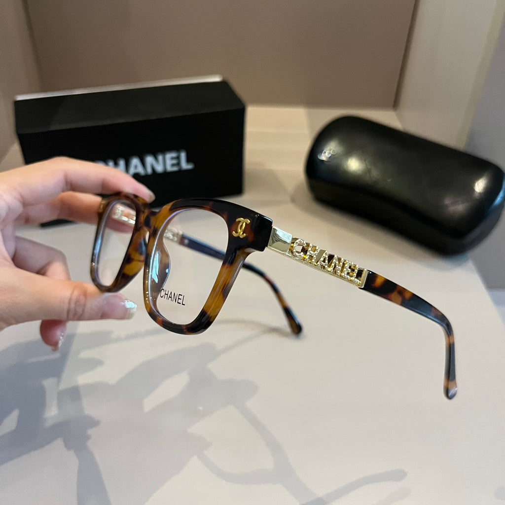 Chanel Oversized Silver Lens Sunglasses for Men & Women - 415340 - detail image 5