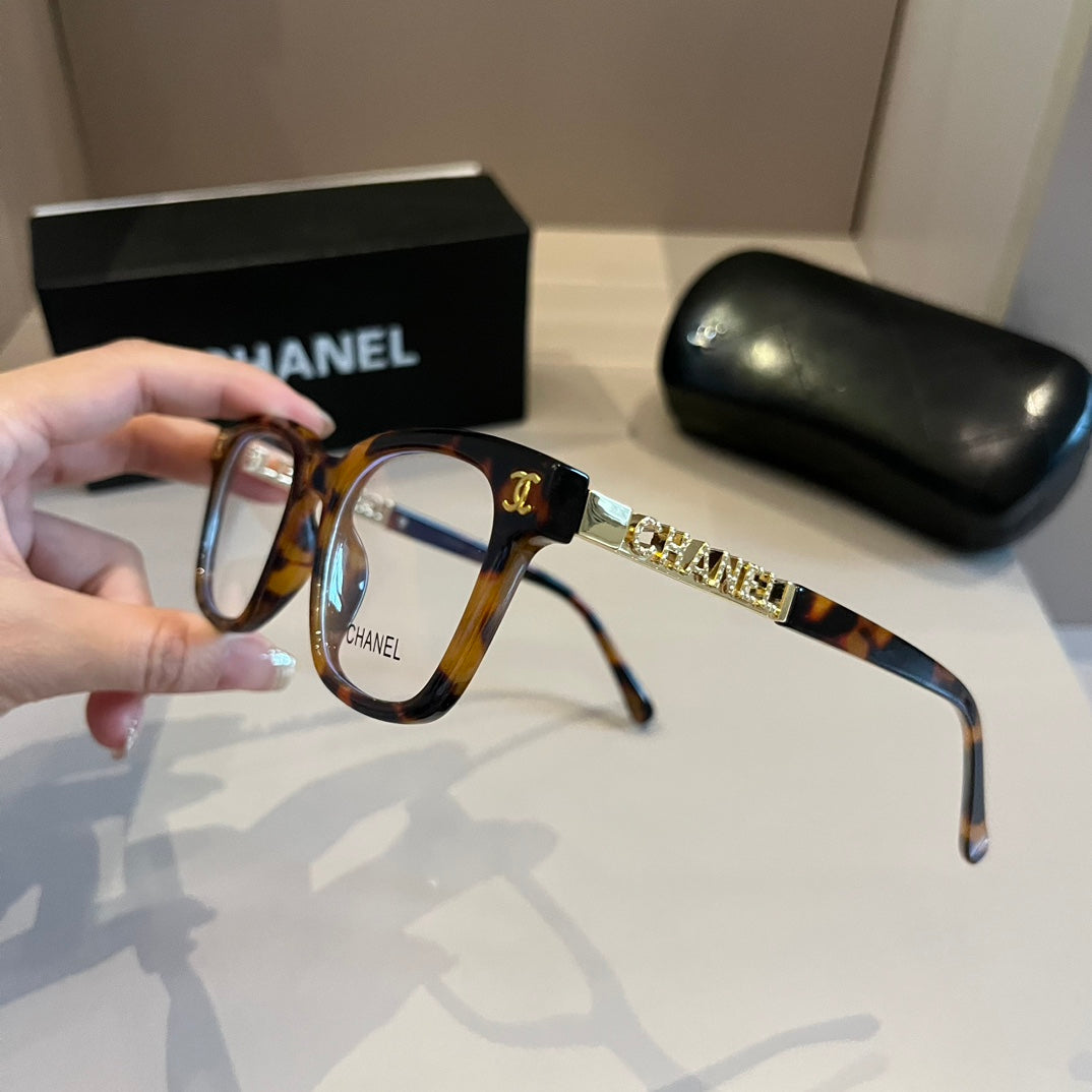 Chanel Oversized Silver Lens Sunglasses for Men & Women - 415340 - detail image 5