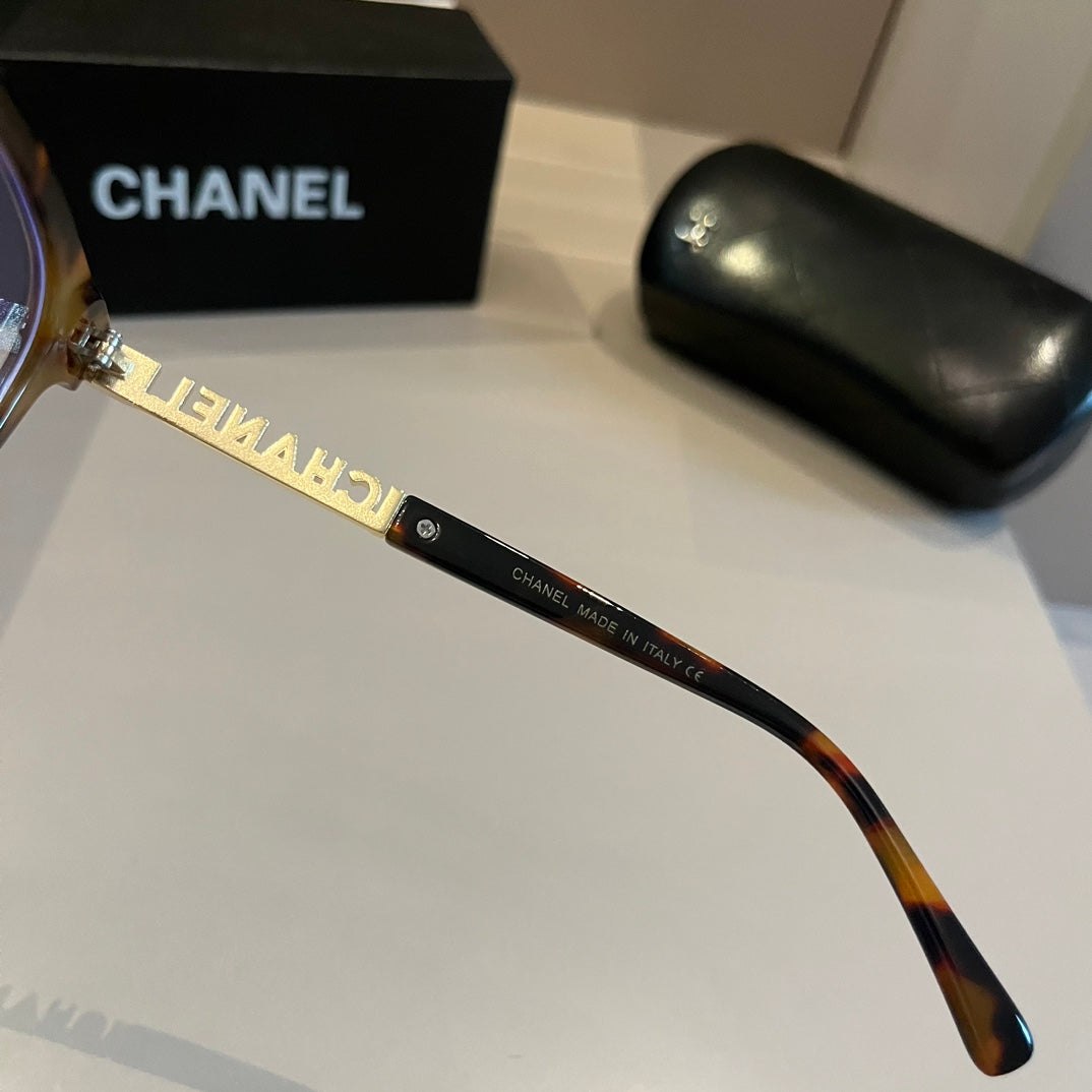 Chanel Oversized Silver Lens Sunglasses for Men & Women - 415340 - detail image 8