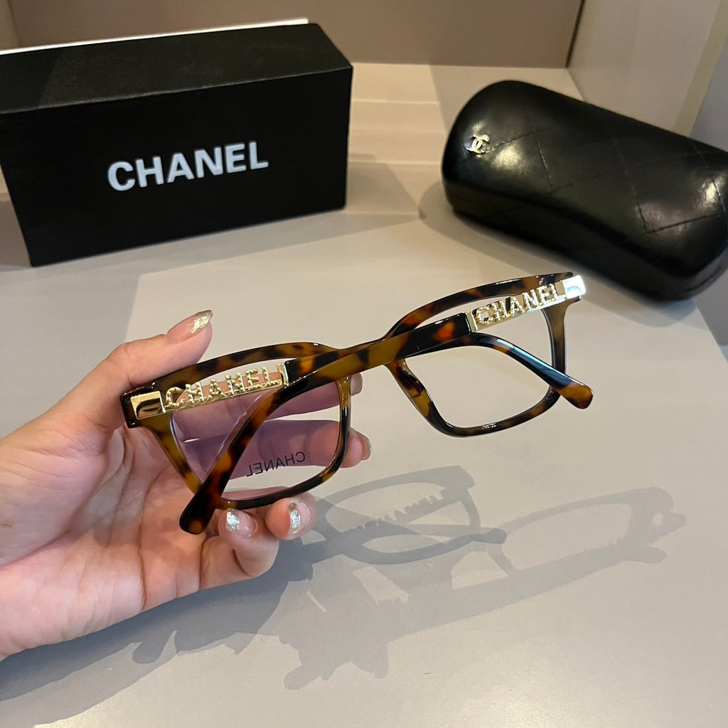 Chanel Oversized Silver Lens Sunglasses for Men & Women - 415340 - detail image 6