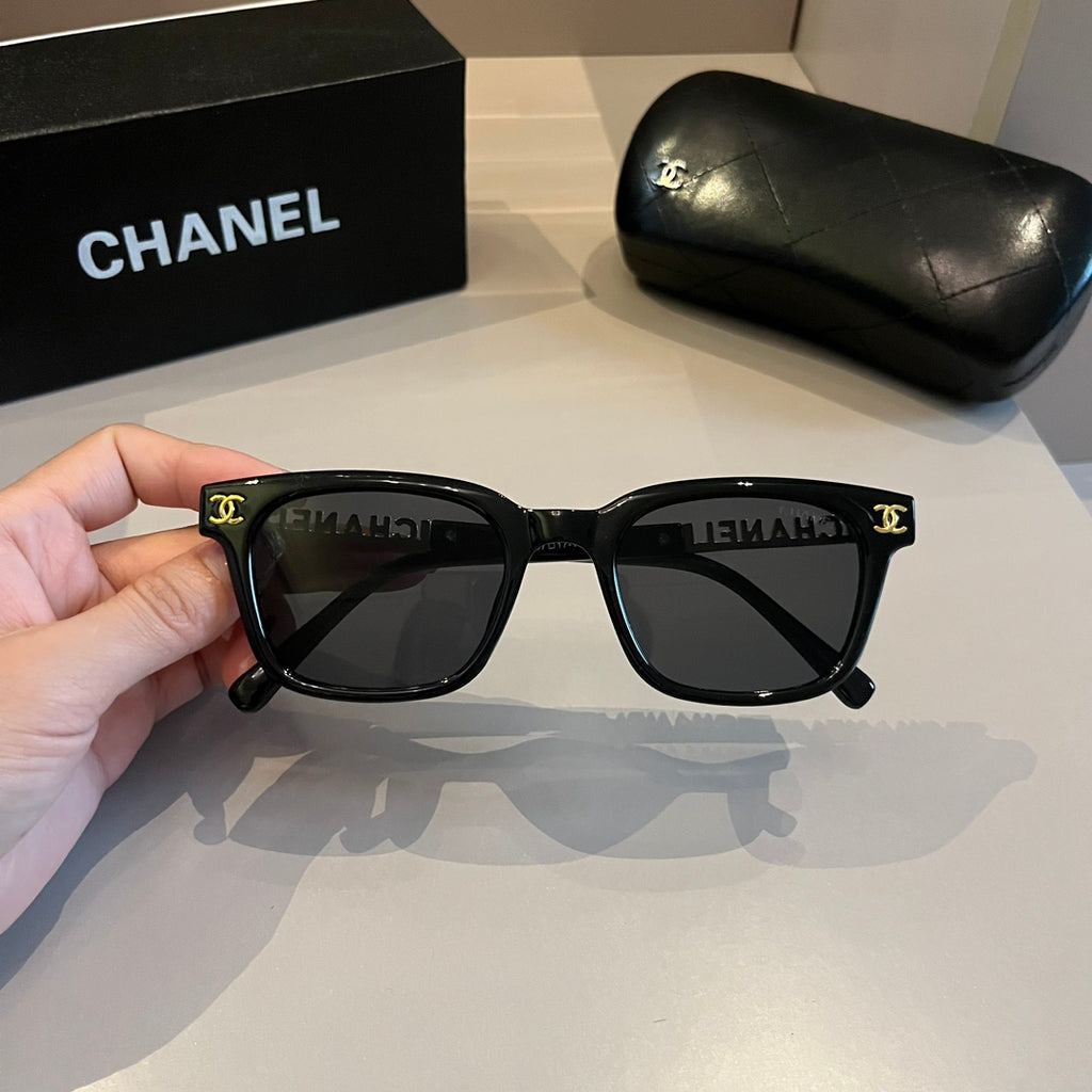 Chanel Oversized Silver Lens Sunglasses for Men & Women - 415338 - detail image 3