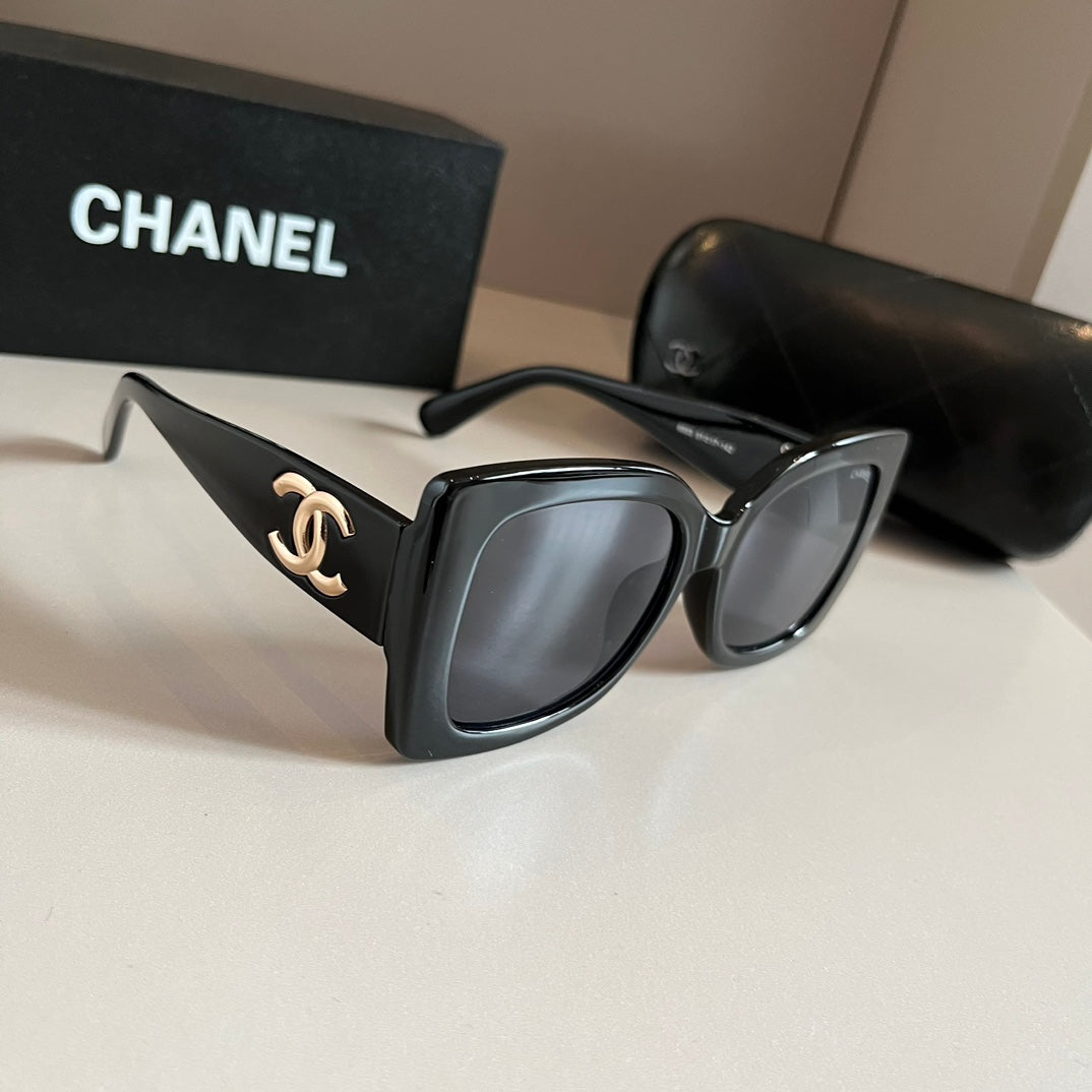 Chanel Fashion Gray Lens Sunglasses for Men & Women - 415357