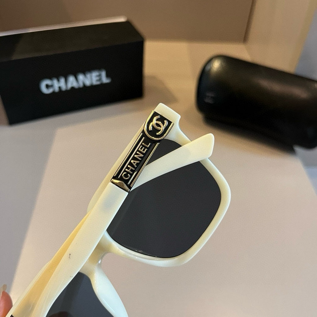 Chanel Square Gold Lens Sunglasses for Men & Women - 415337 - detail image 8