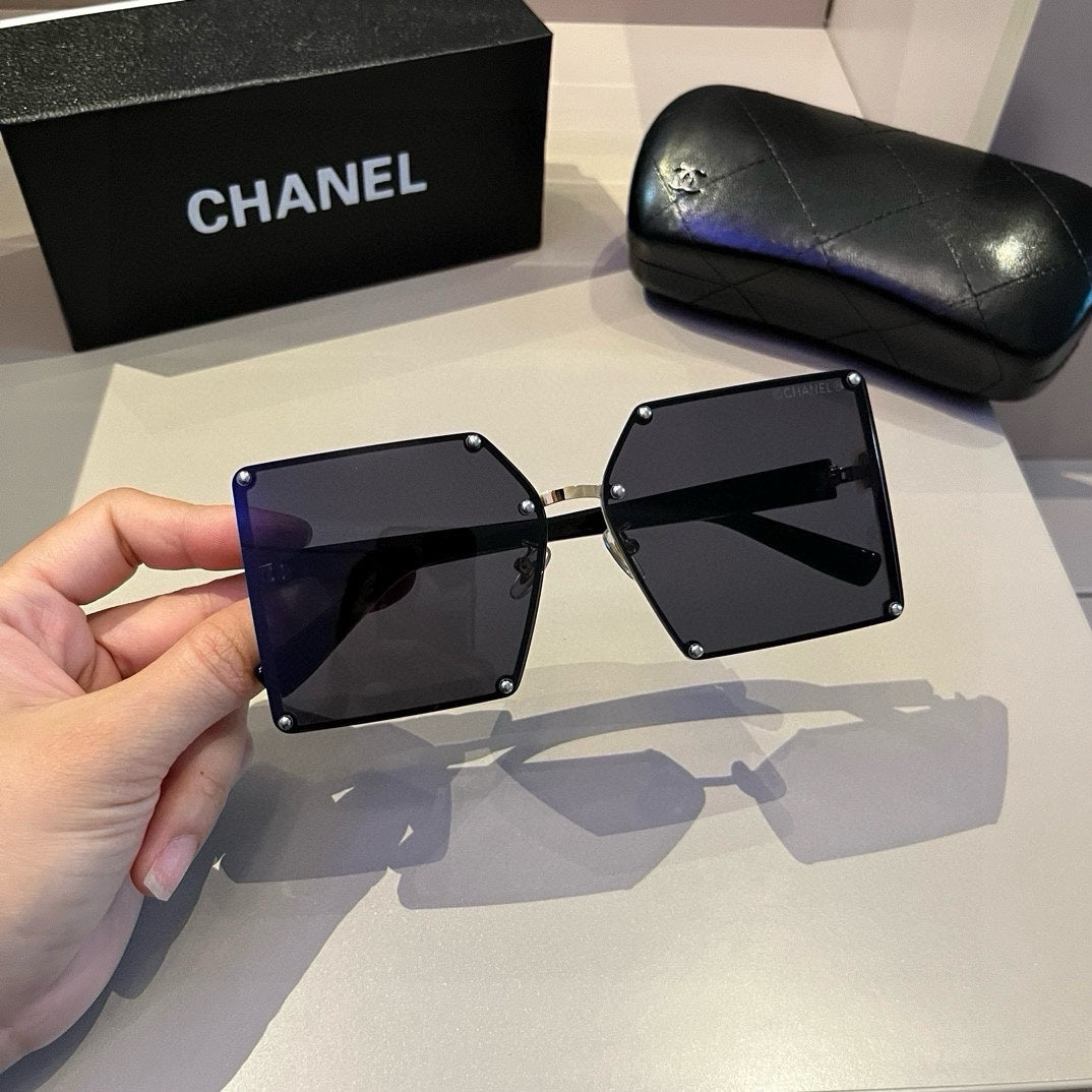 Chanel Fashion Black Lens Sunglasses for Men & Women - 997706 - detail image 4
