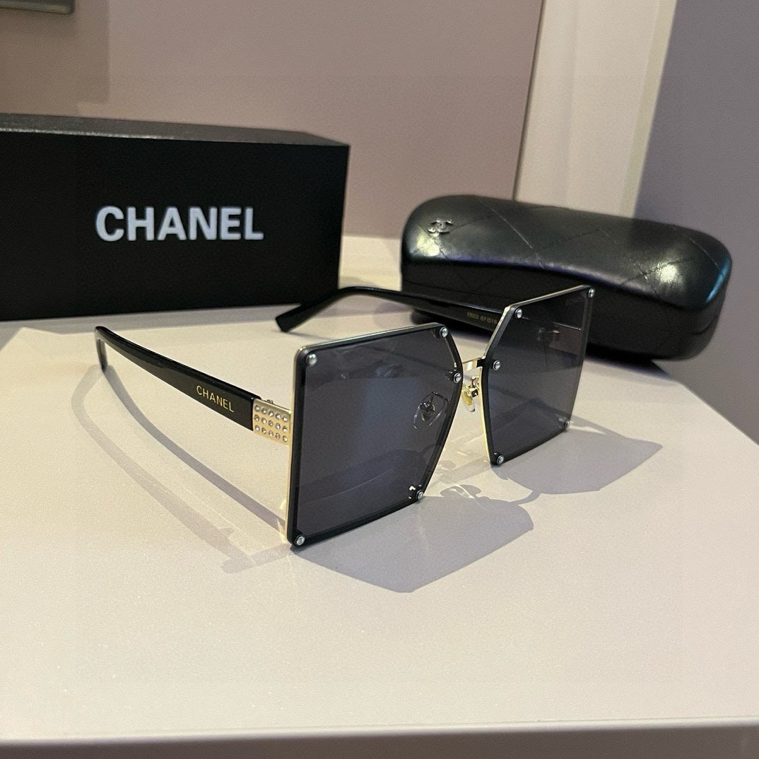 Chanel Fashion Black Lens Sunglasses for Men & Women - 997706