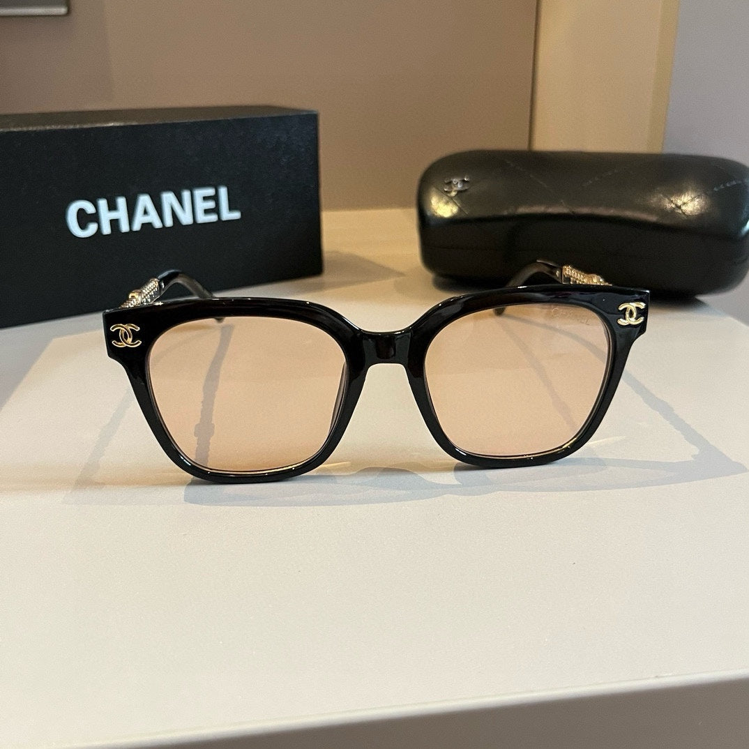 Chanel Blue-Light Fashion Gold Lens Sunglasses for Men & Women - 997707 - detail image 3