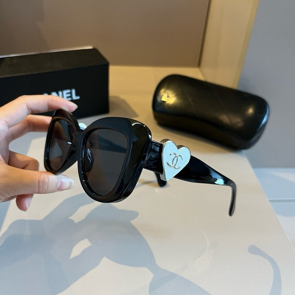 Chanel Fashion Gold Lens Sunglasses for Men & Women - 997717 - detail image 3