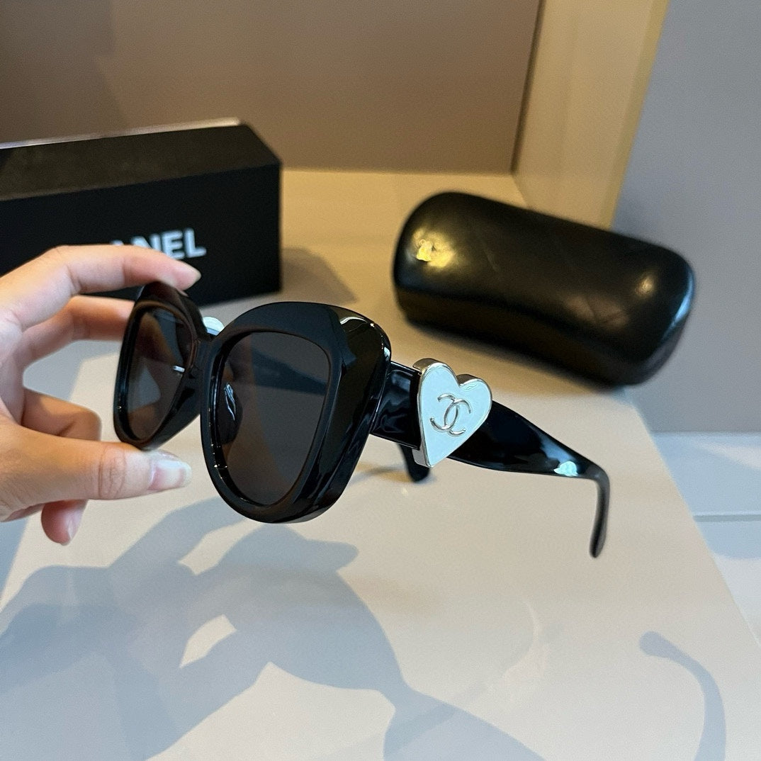 Chanel Fashion Gold Lens Sunglasses for Men & Women - 997717 - detail image 3
