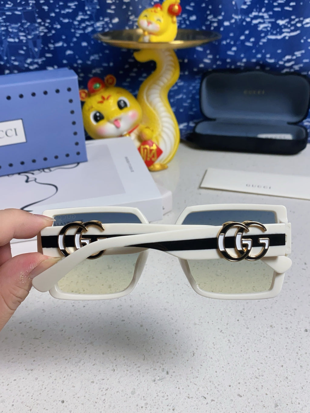 Gucci Polarized Fashion Silver Lens Sunglasses for Women - 357873 - detail image 5