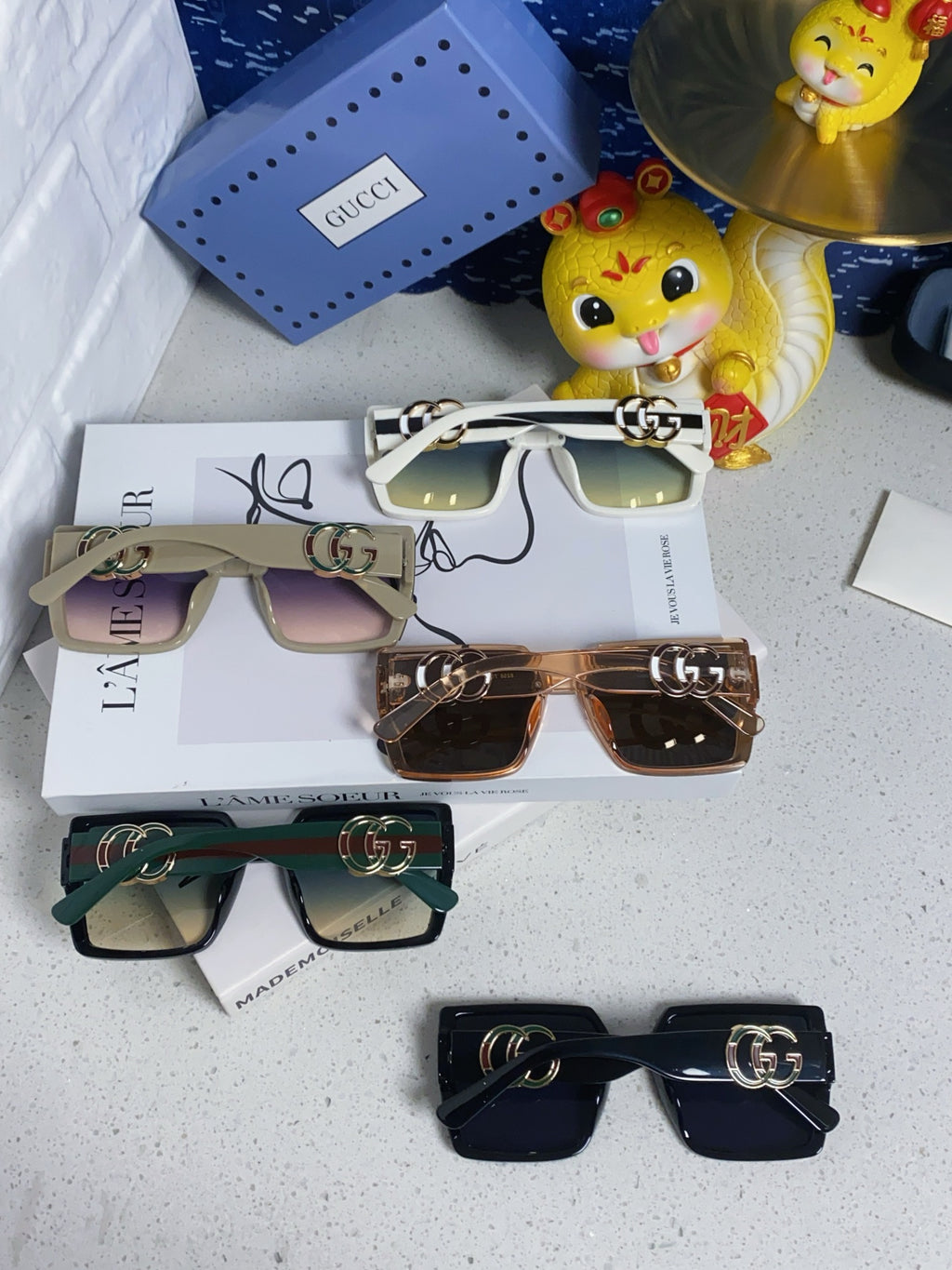 Gucci Polarized Fashion Brown Lens Sunglasses for Women - 357875 - detail image 11
