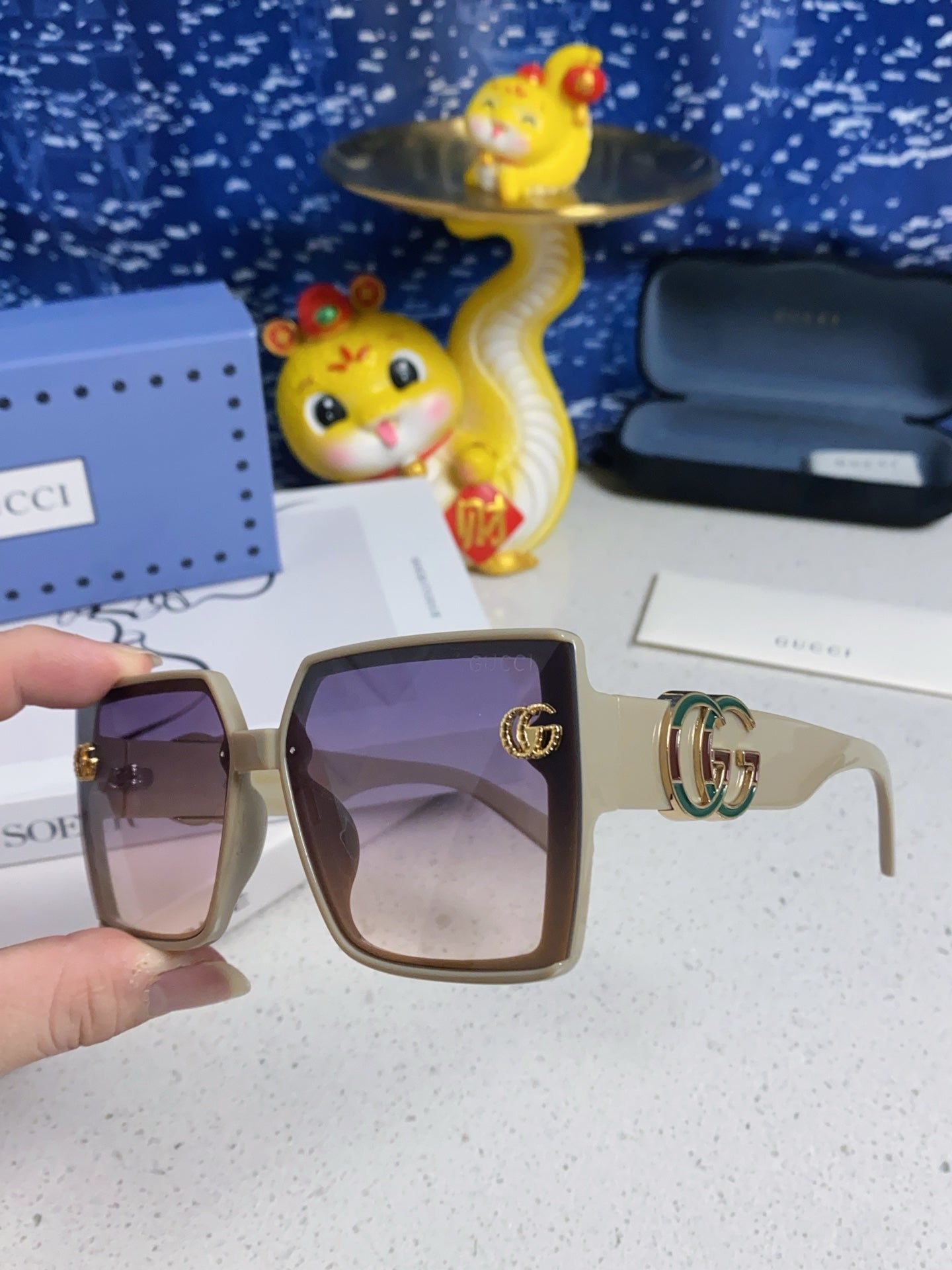 Gucci Polarized Fashion Silver Lens Sunglasses for Women - detail image 6