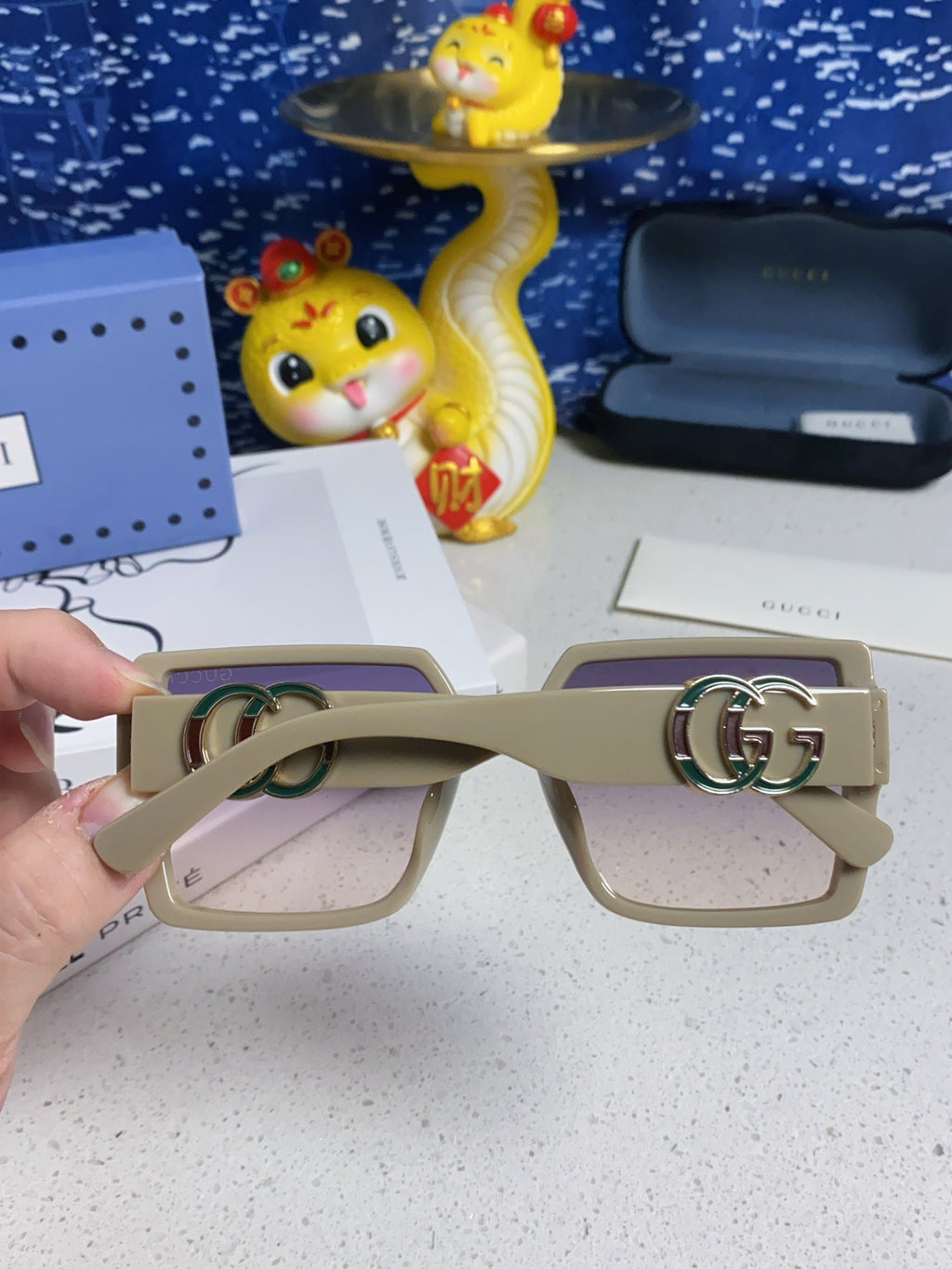 Gucci Polarized Fashion Silver Lens Sunglasses for Women - 357874 - detail image 5