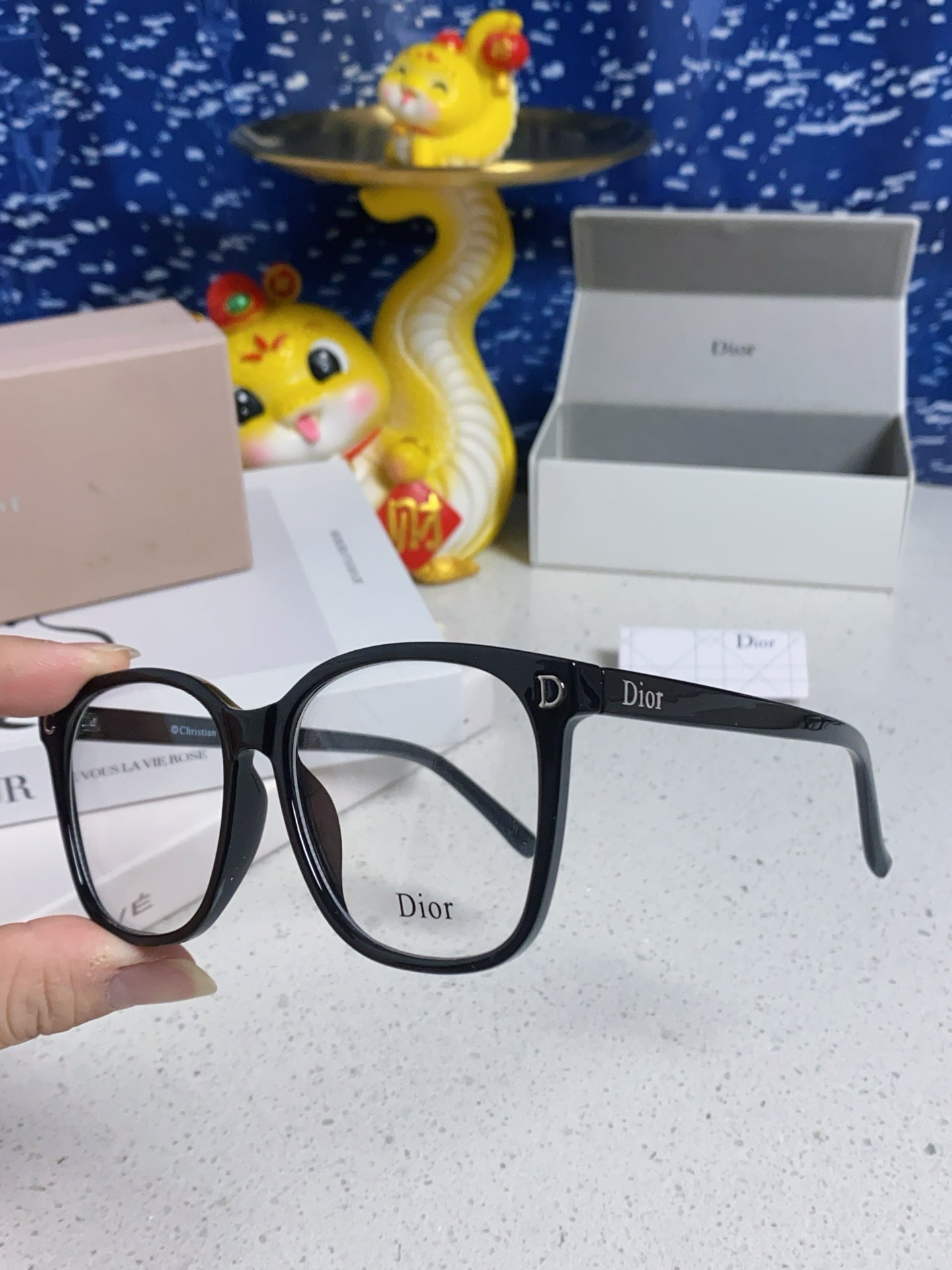 Dior Photochromic Fashion Blue Lens Sunglasses for Men & Women - detail image 6