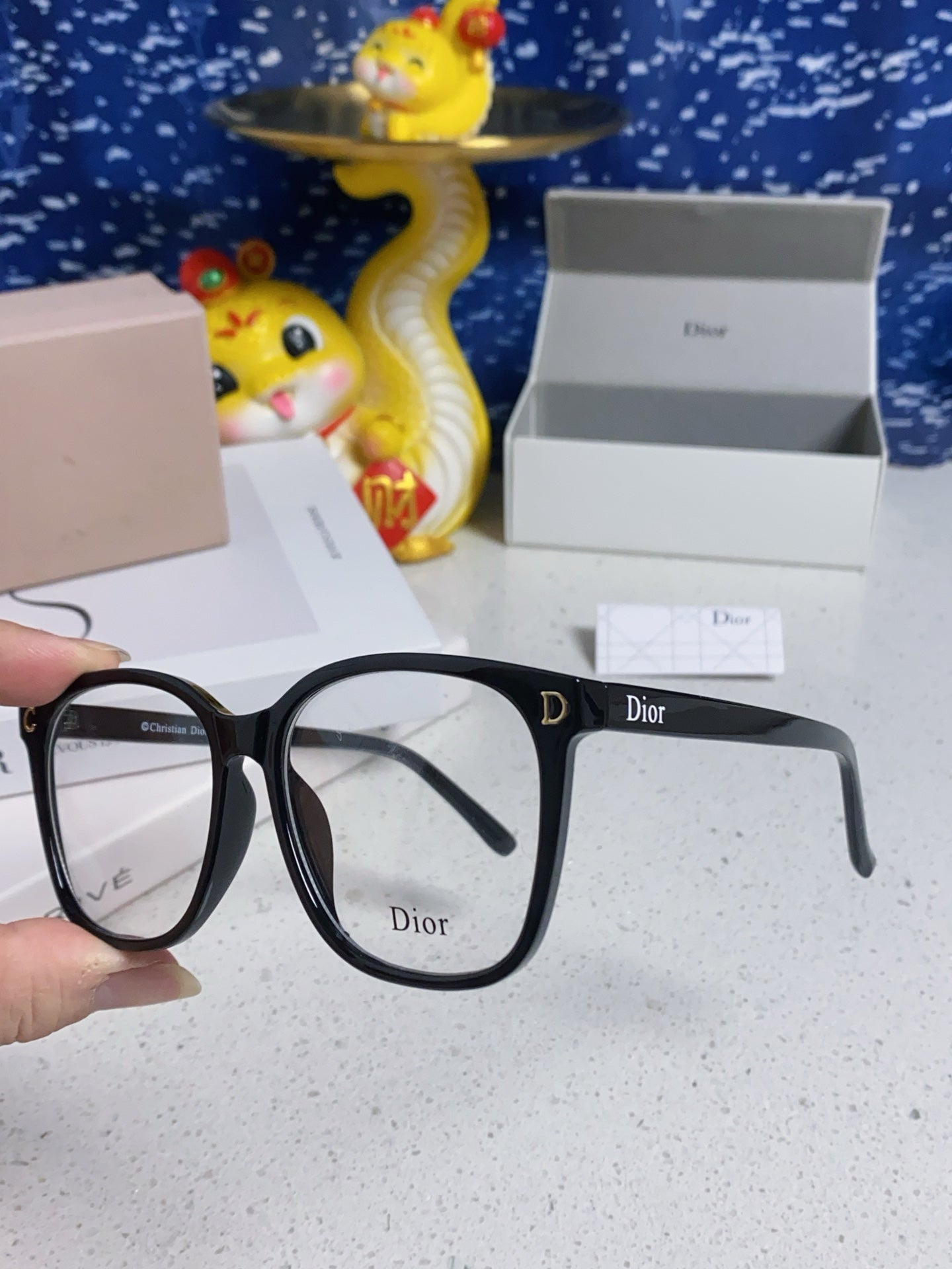 Dior Photochromic Fashion Brown Lens Sunglasses for Men & Women - detail image 6