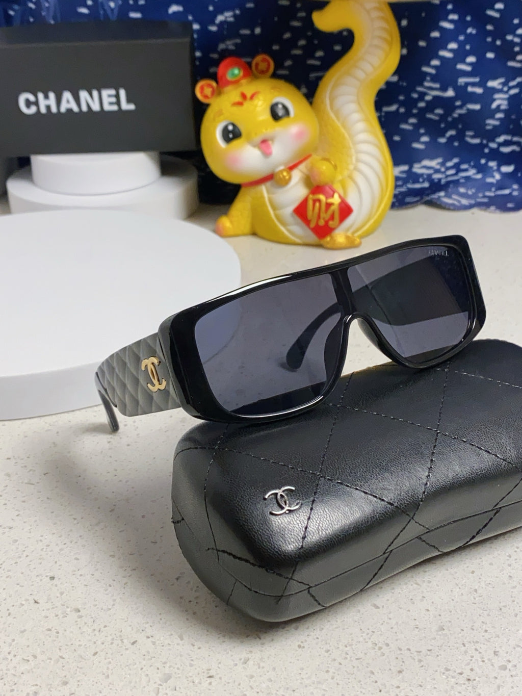 Chanel Fashion Black Lens Sunglasses for Men & Women - 358151 - detail image 10