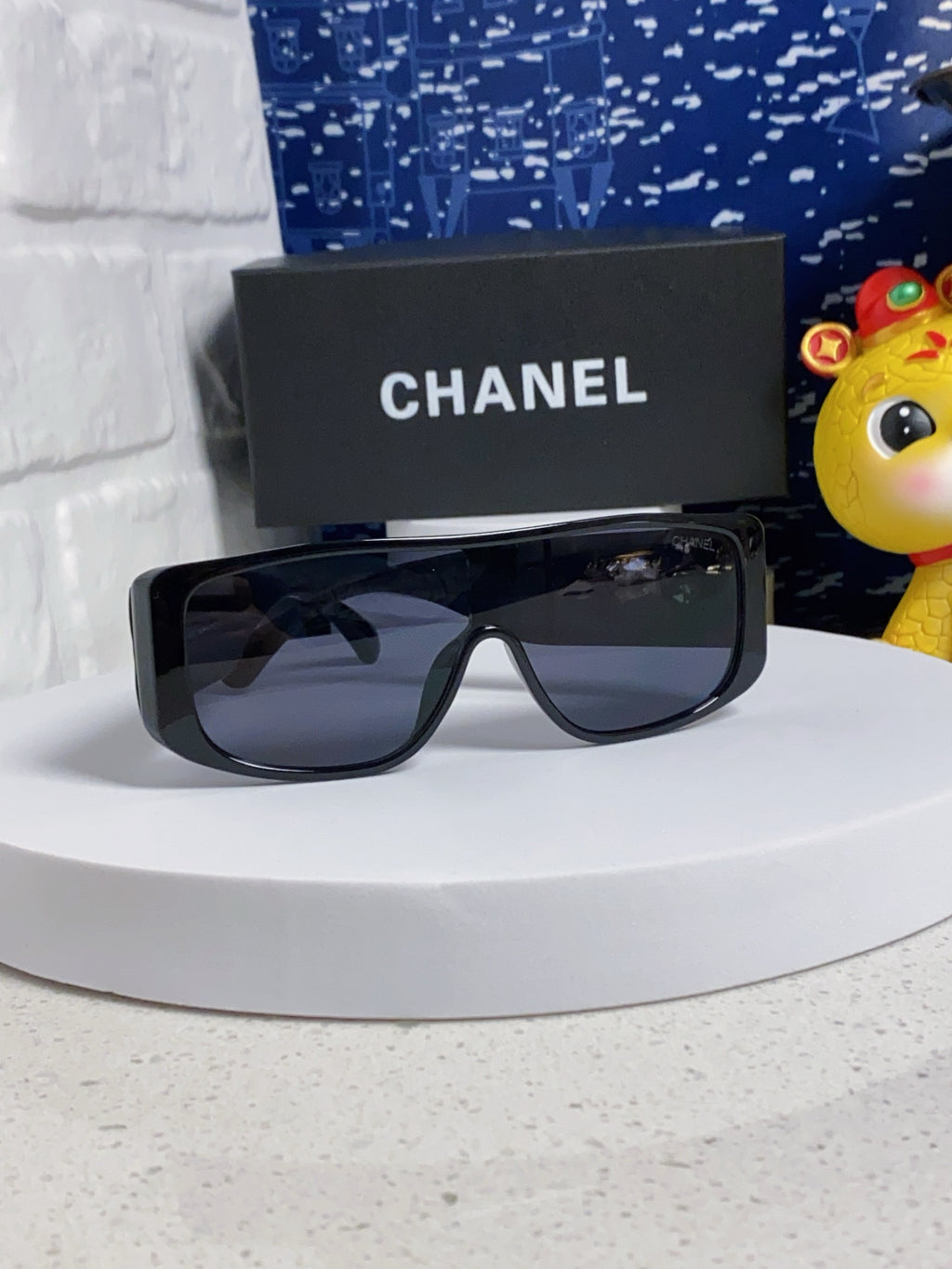 Chanel Fashion Black Lens Sunglasses for Men & Women - 132378 - detail image 3