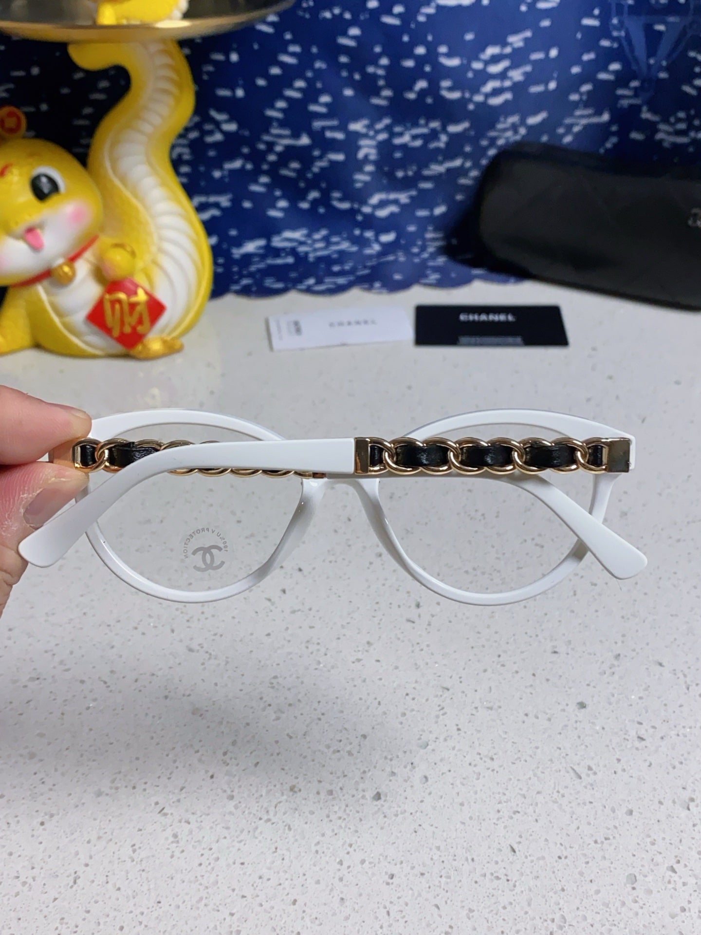Chanel Cat-Eye Silver Lens Sunglasses for Women - 371685 - detail image 5