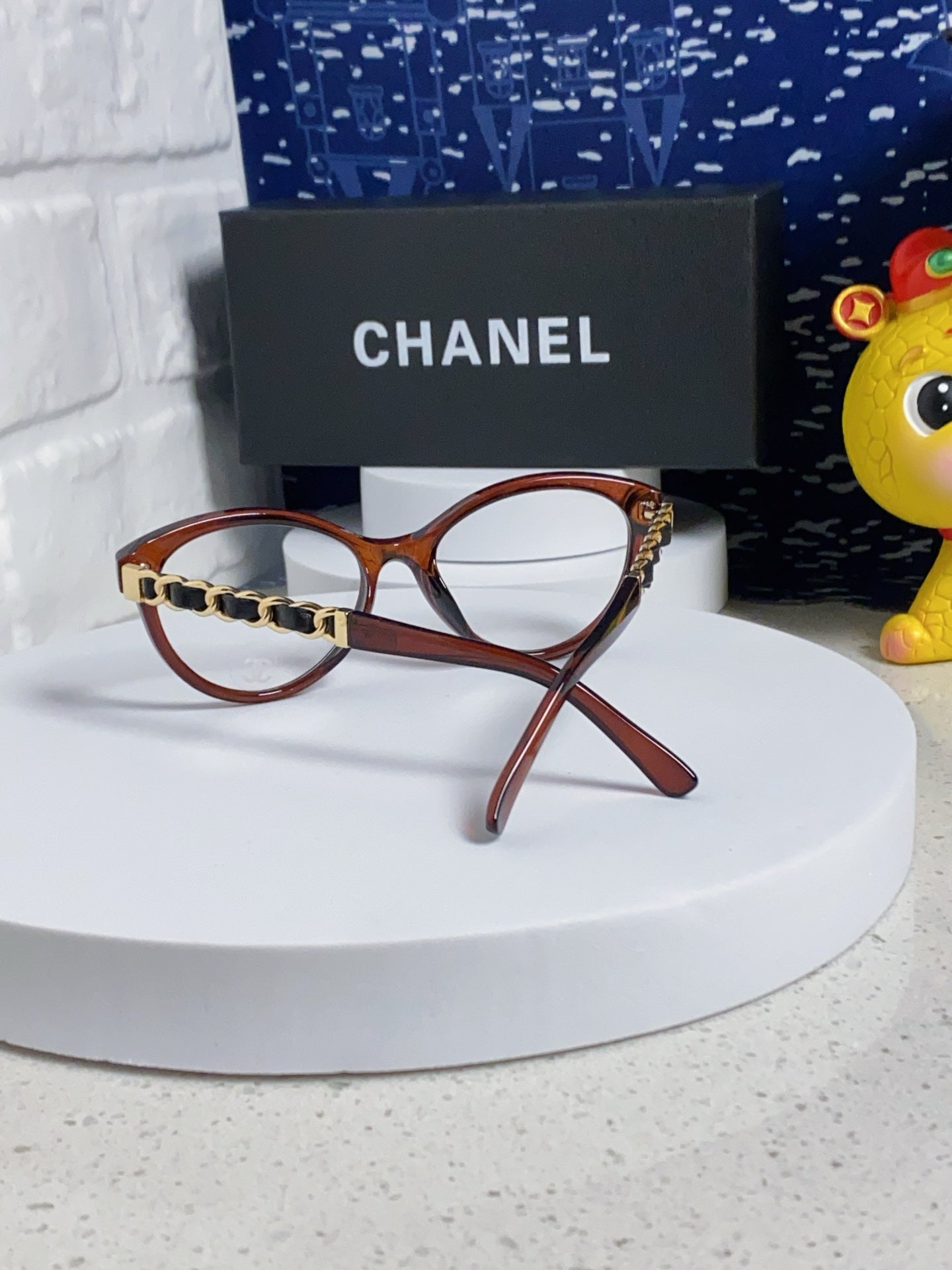 Chanel Cat-Eye Silver Lens Sunglasses for Women - detail image 3