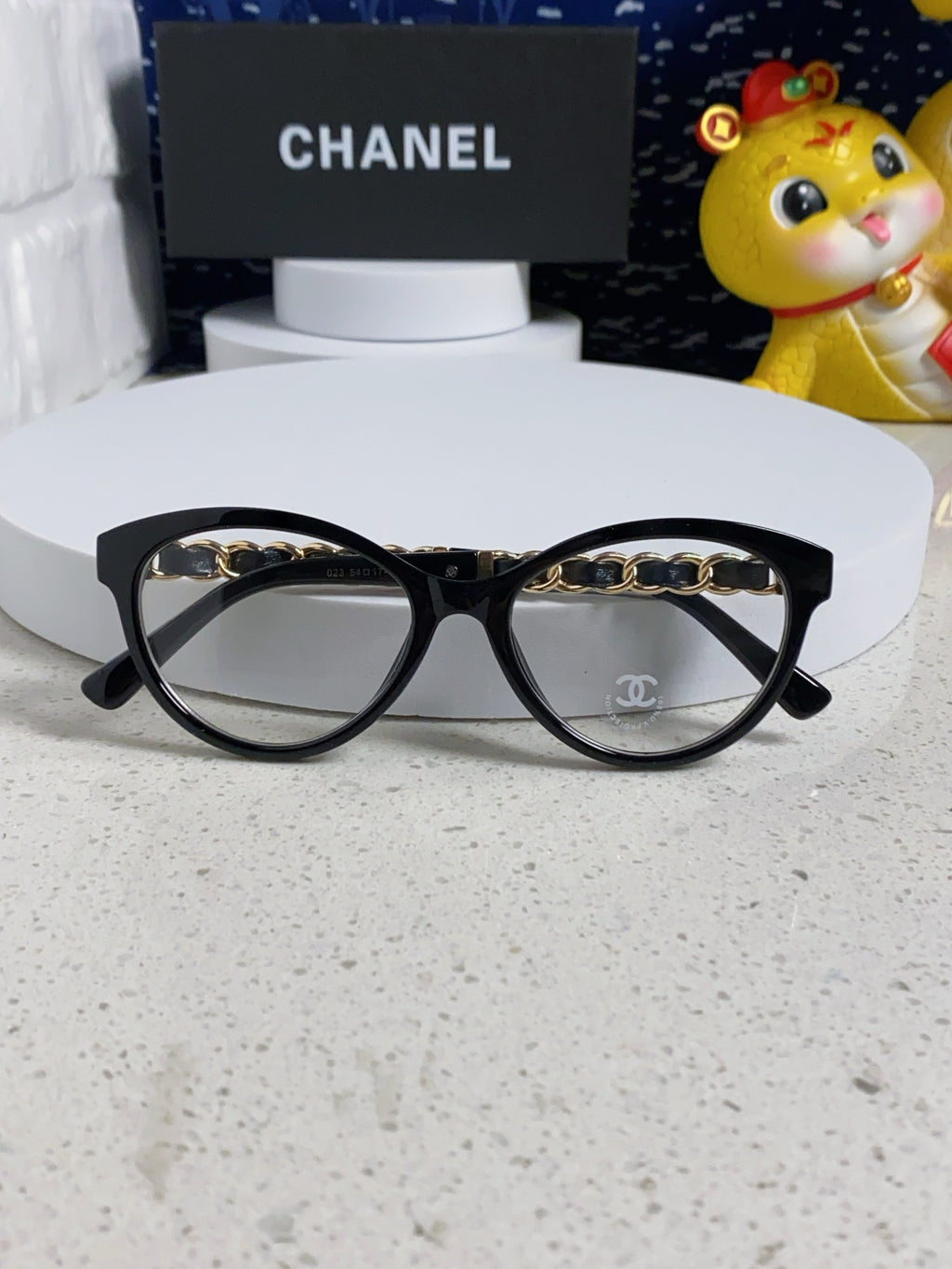 Chanel Cat-Eye Gold Lens Sunglasses for Women - detail image 8