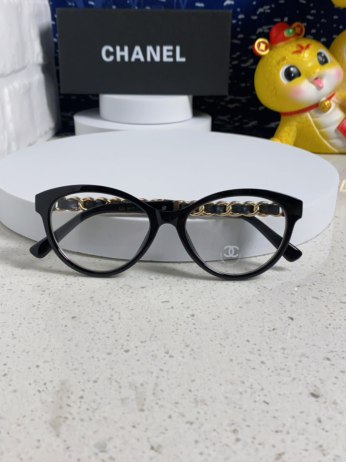 Chanel Cat-Eye Gold Lens Sunglasses for Women - detail image 8