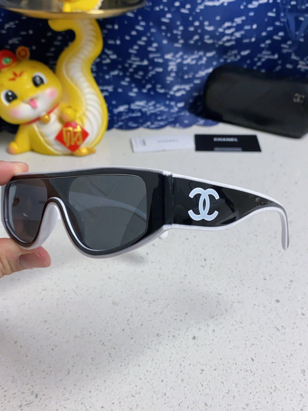 Chanel Fashion Silver Lens Sunglasses for Women - 371688 - detail image 6