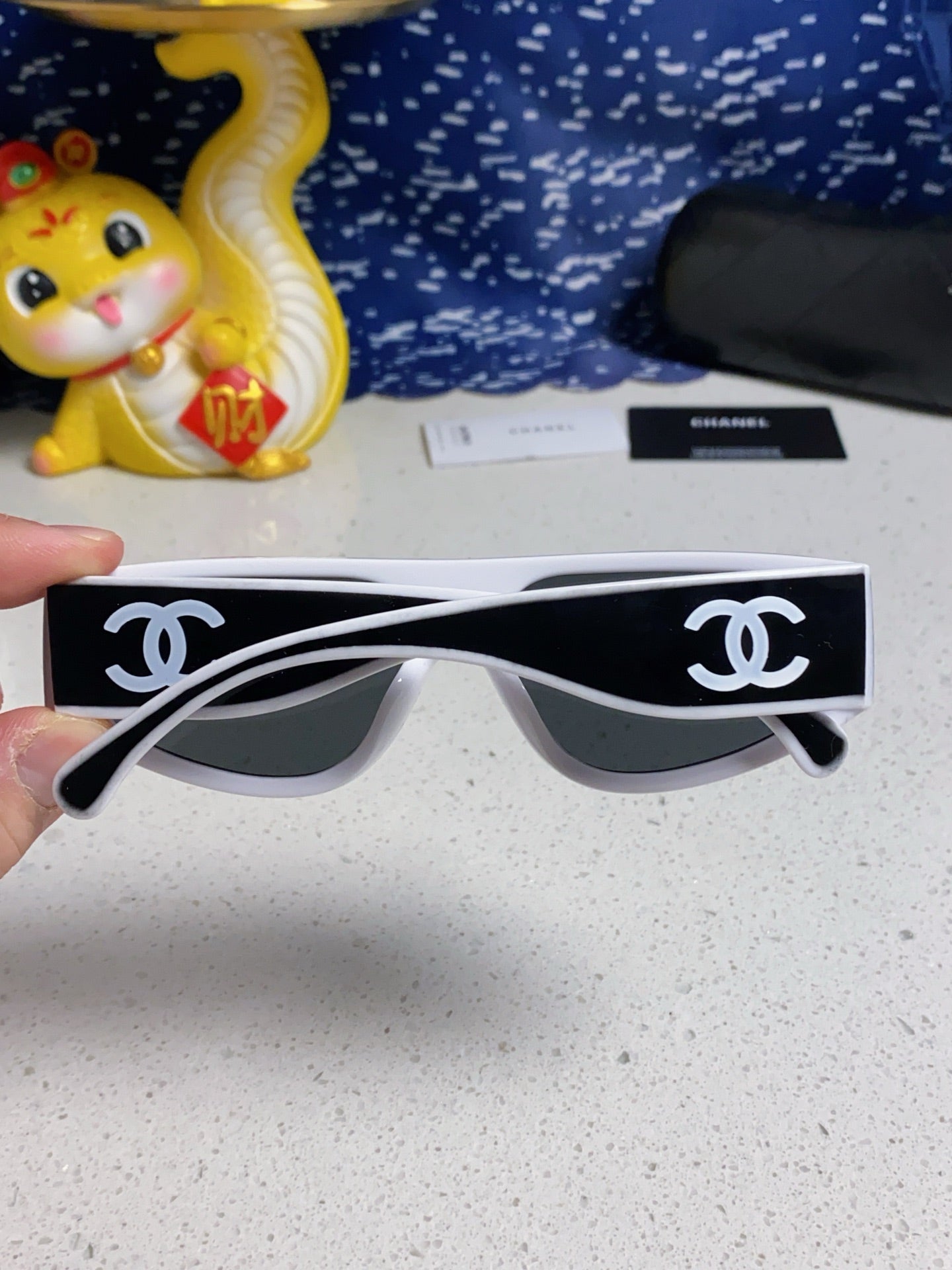 Chanel Fashion Silver Lens Sunglasses for Women - 371688 - detail image 5