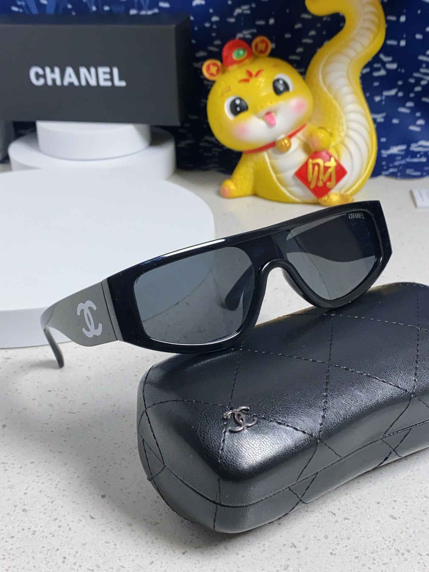 Chanel Fashion Silver Lens Sunglasses for Women - 371689 - detail image 9