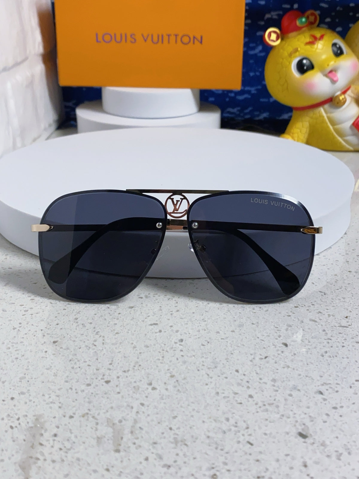 Louis Vuitton Metal Aviator Blue Lens Sunglasses for Men & Women - 381885 - detail image 8