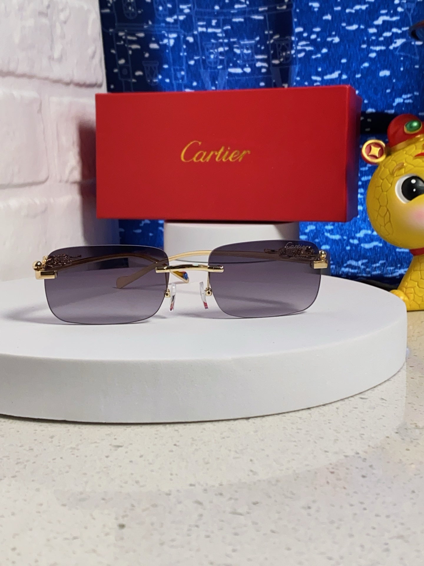Cartier Fashion Silver Lens Sunglasses for Men & Women - 382744 - detail image 2