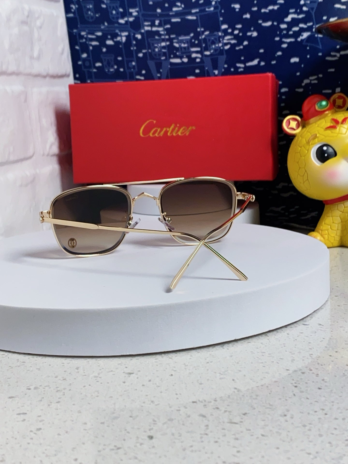 Cartier Aviator Brown Lens Sunglasses for Men & Women - detail image 3