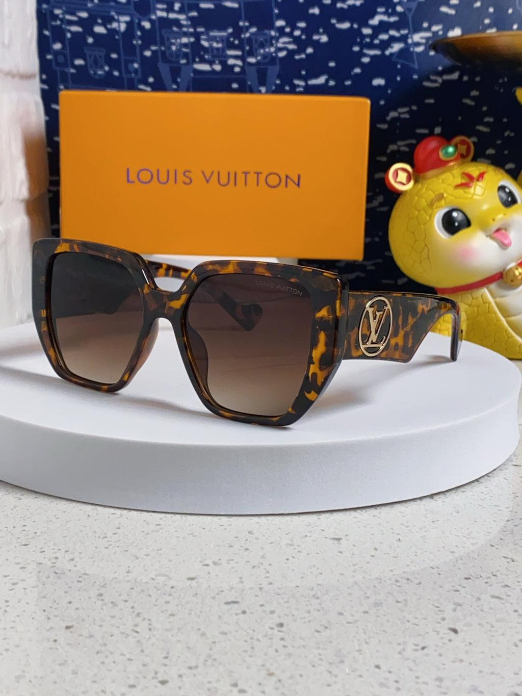Louis Vuitton Square Brown Lens Sunglasses for Women