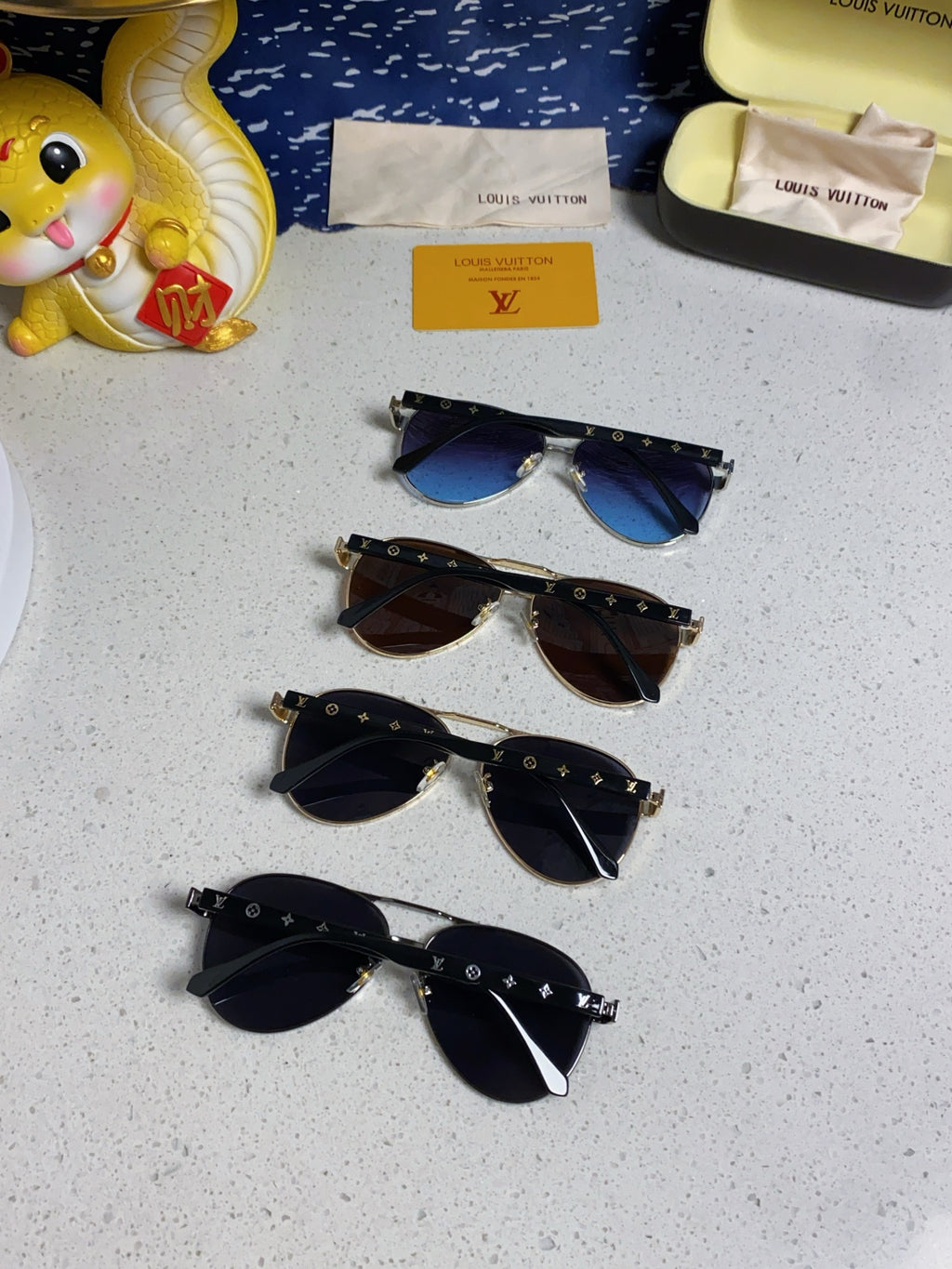 Louis Vuitton Metal Aviator Brown Lens Sunglasses for Men & Women - 381780 - detail image 11