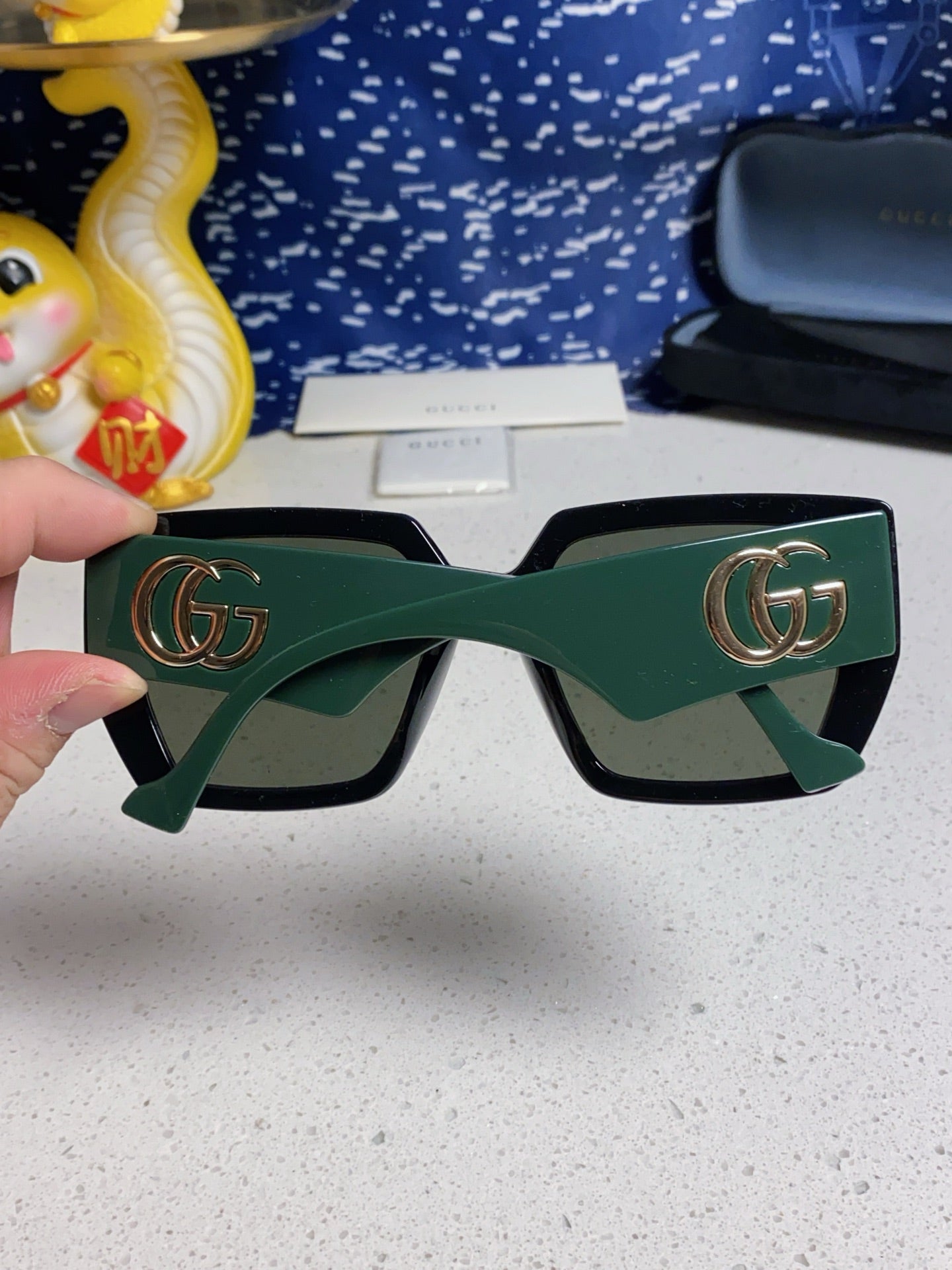 Gucci Oversized Brown Lens Sunglasses for Men & Women - 398373 - detail image 6