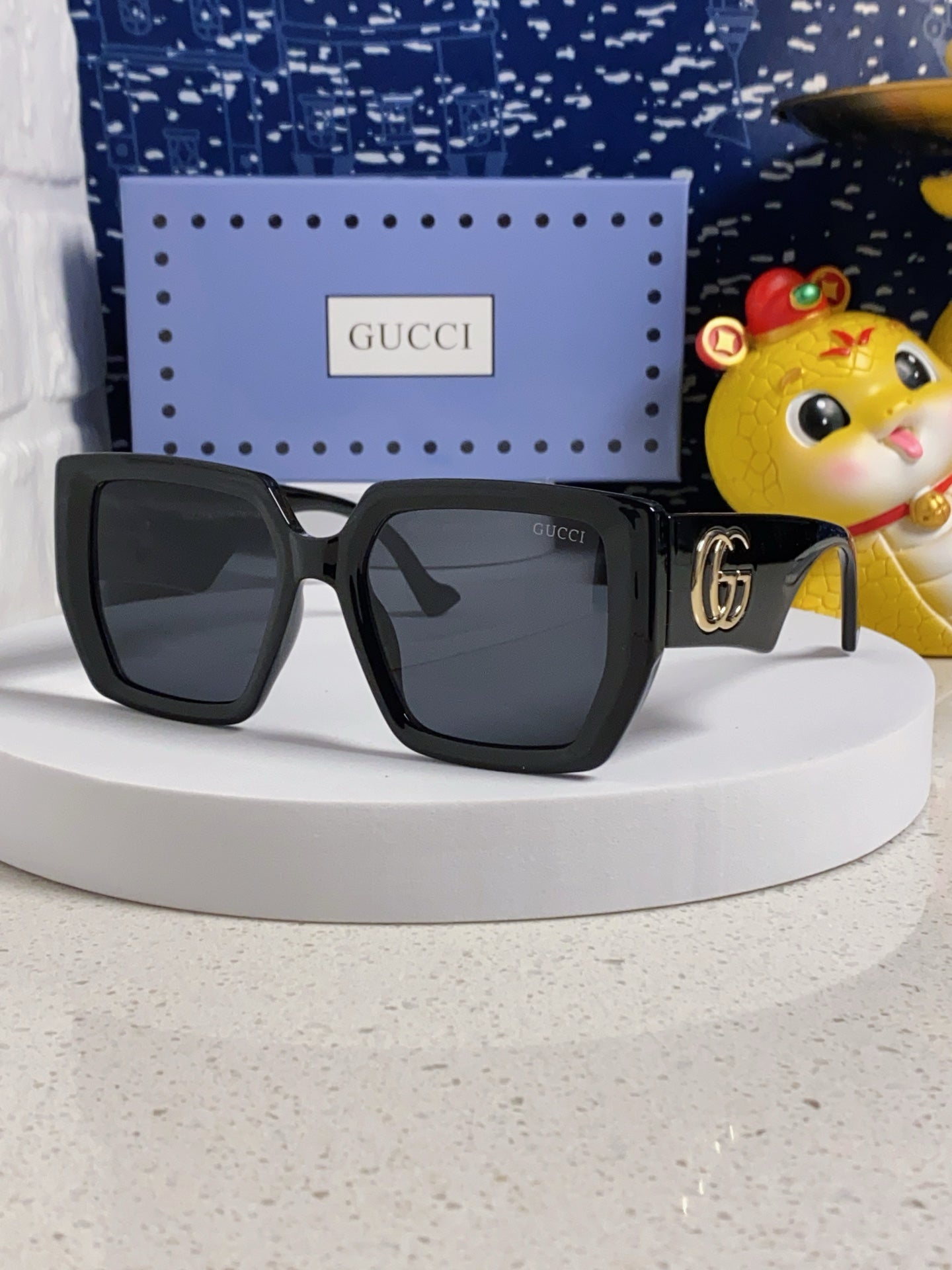 Gucci Oversized Black Lens Sunglasses for Men & Women - 398374
