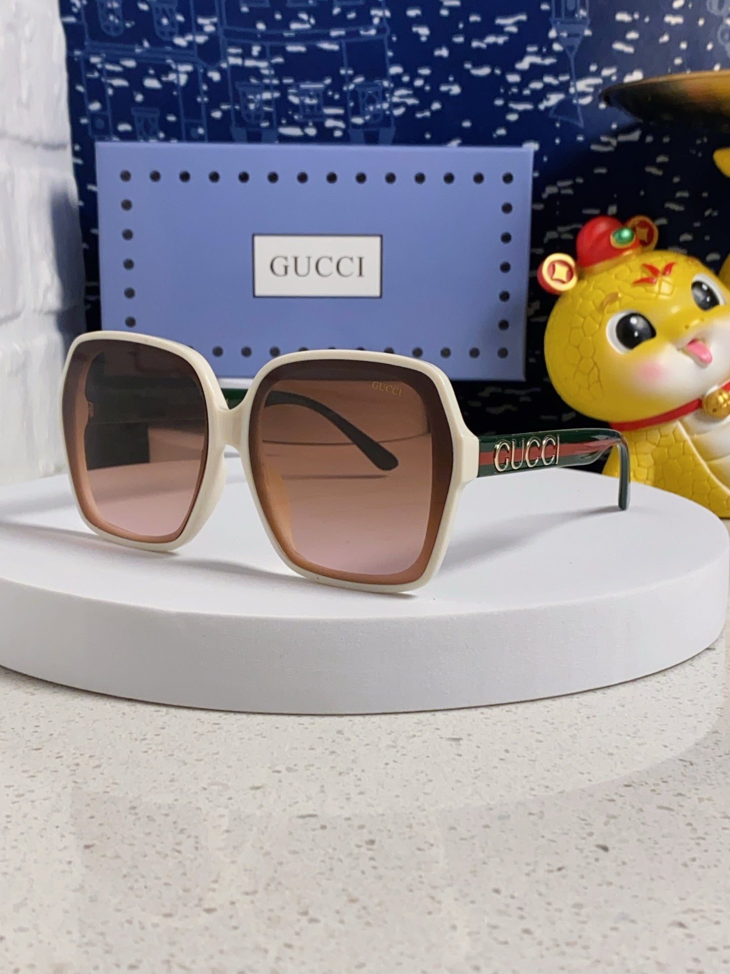 Gucci Fashion Red Lens Sunglasses for Men & Women - 398365