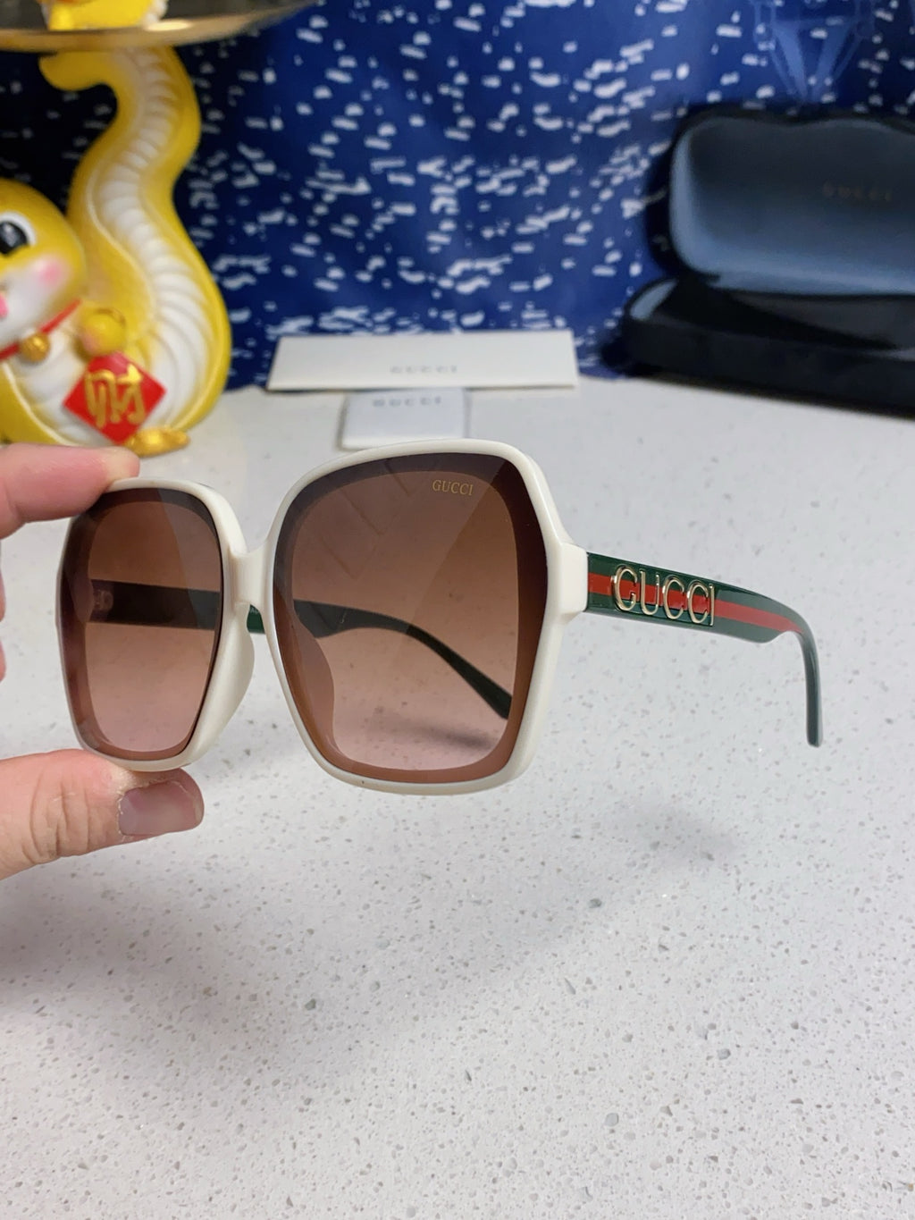 Gucci Fashion Red Lens Sunglasses for Men & Women - 398365 - detail image 6