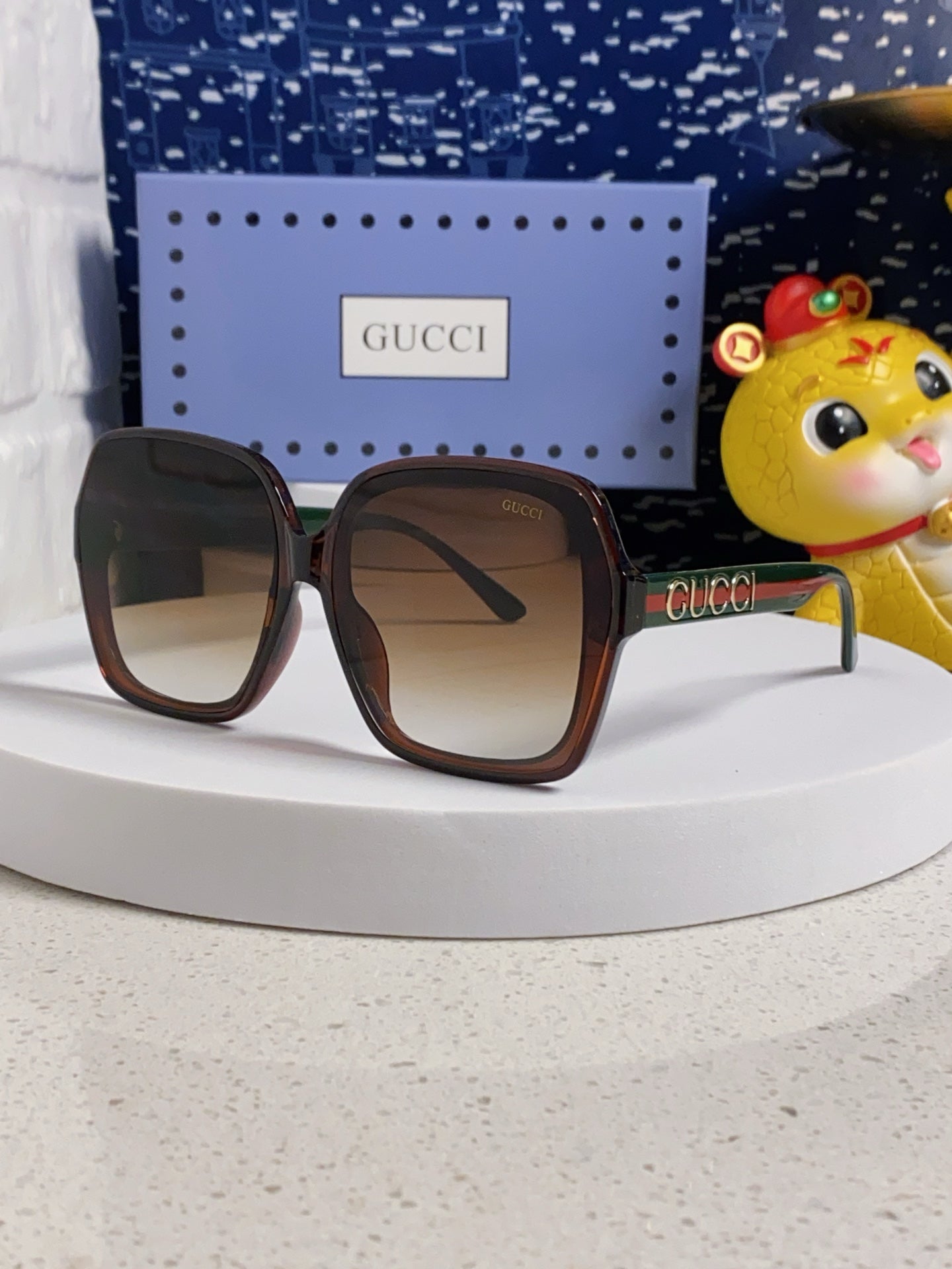 Gucci Fashion Brown Lens Sunglasses for Men & Women - 398366