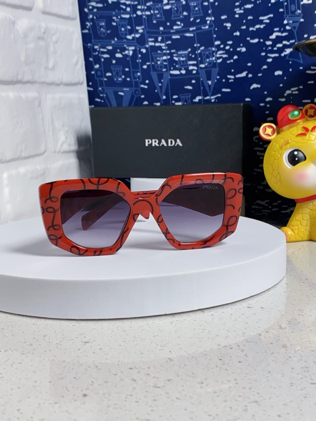 Prada 14ZSF Cat-Eye Red Lens Sunglasses for Women - detail image 2
