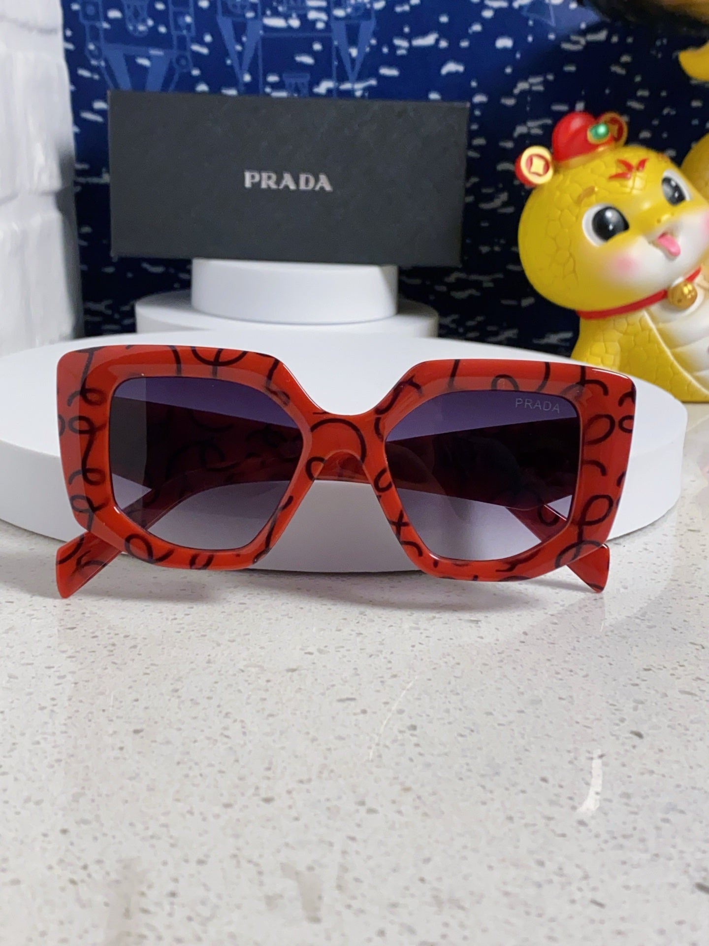 Prada 14ZSF Cat-Eye Red Lens Sunglasses for Women - detail image 9