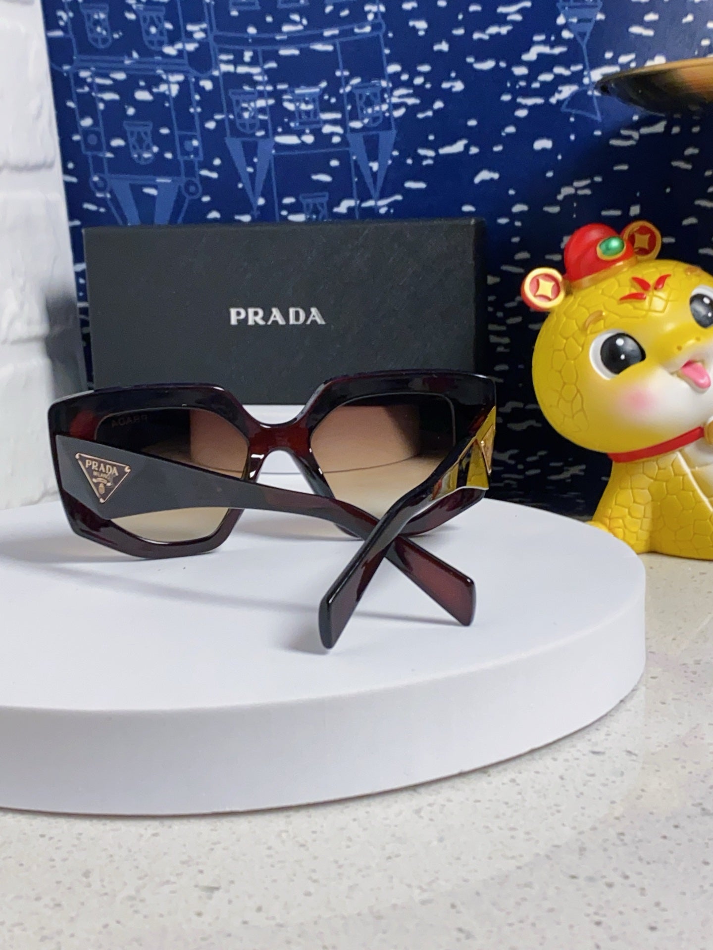 Prada 14ZSF Cat-Eye Silver Lens Sunglasses for Women - detail image 3