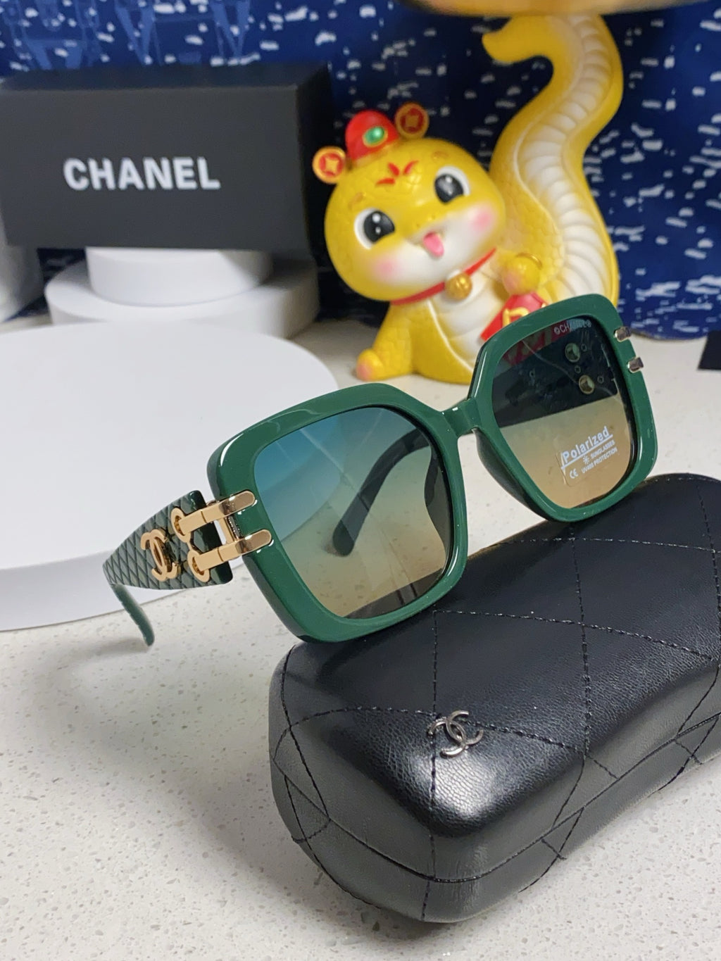 Chanel Oversized Silver Lens Sunglasses for Men & Women - 398610 - detail image 10
